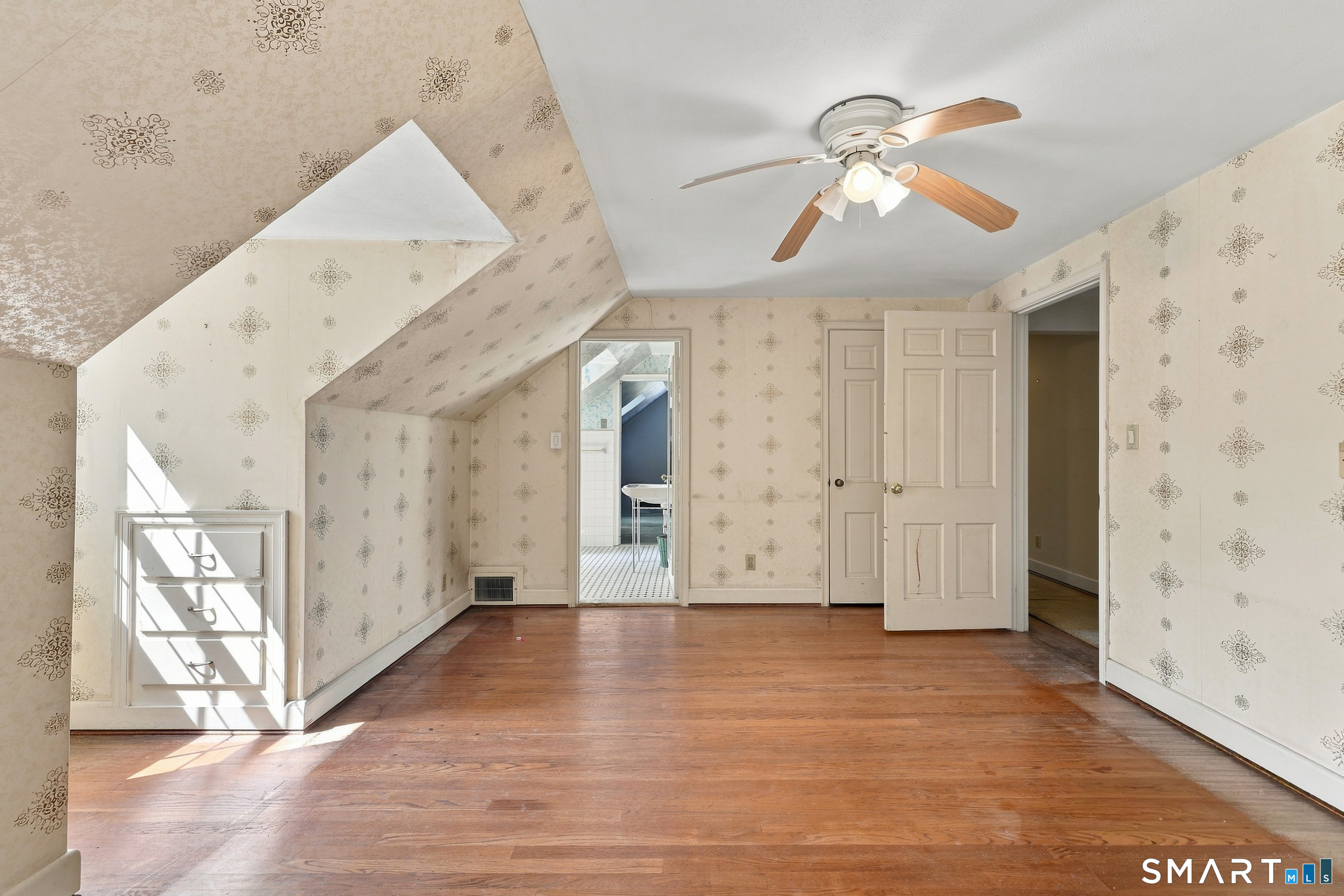 54 Ferncliff Drive photo 24