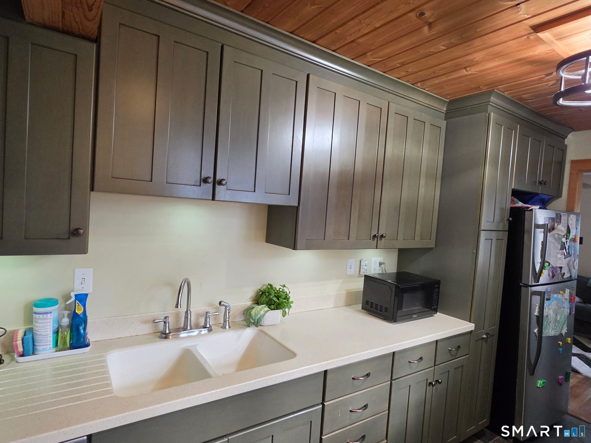 40 Suffolk Drive photo 28