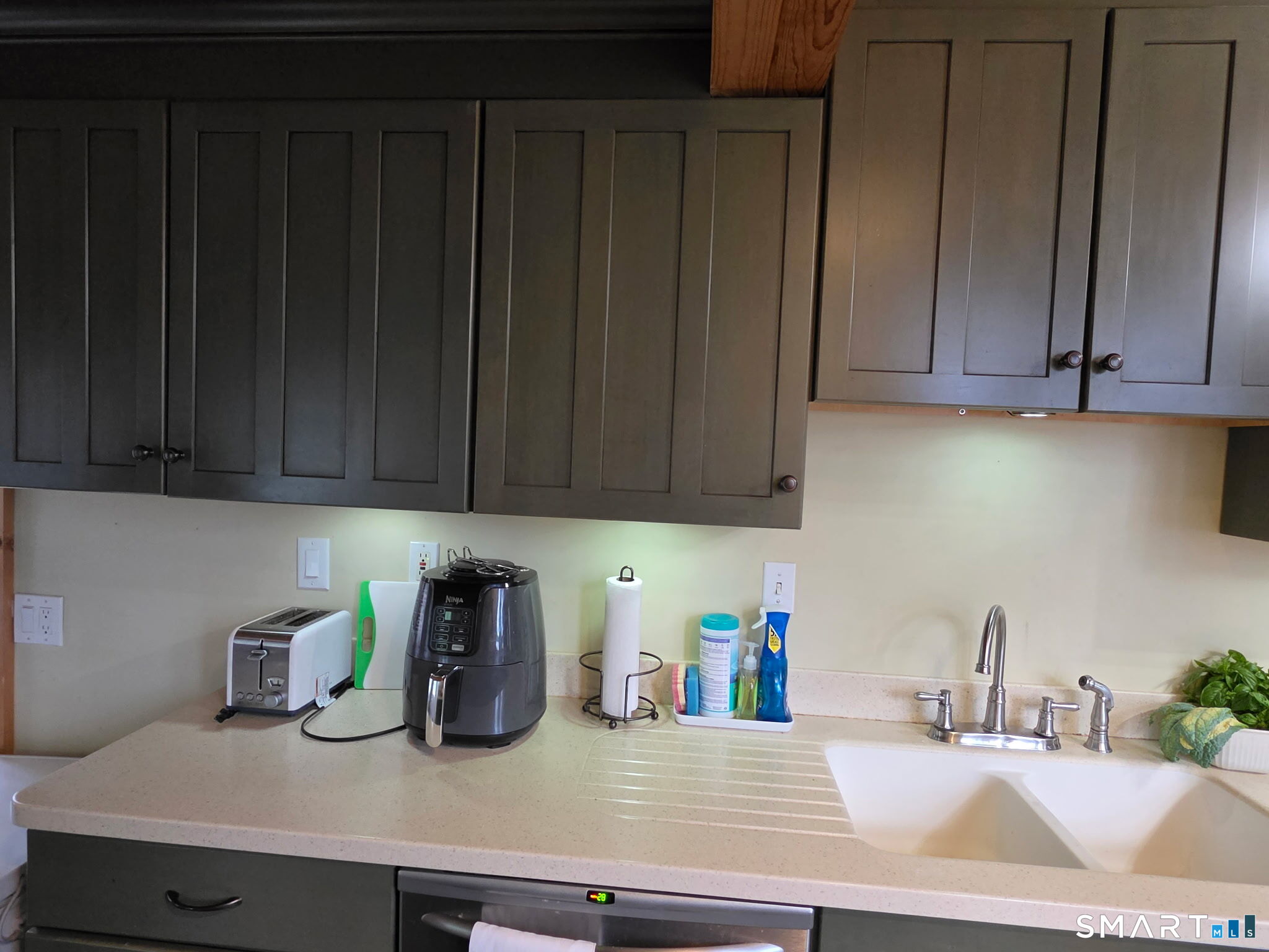 40 Suffolk Drive photo 29