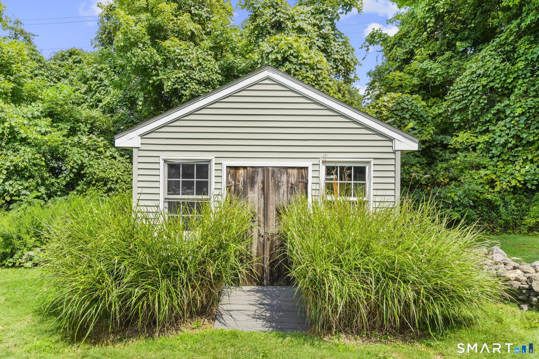 707 Oronoke Road photo 38