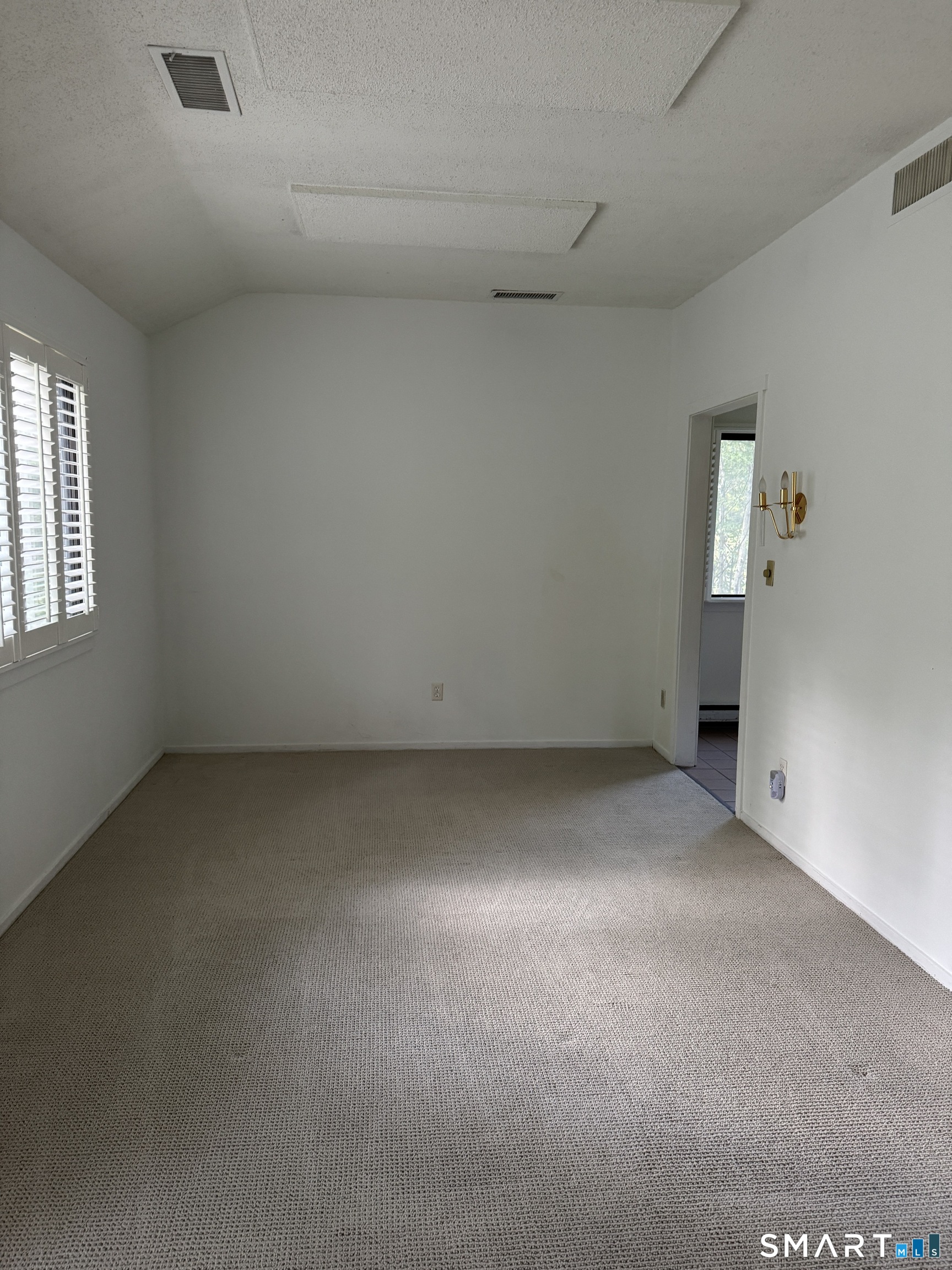 491 Unit B Heritage Village photo 8