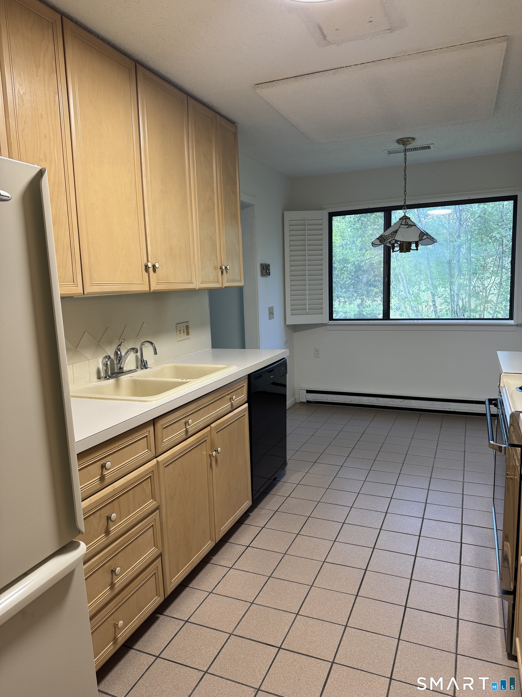 491 Unit B Heritage Village photo 9