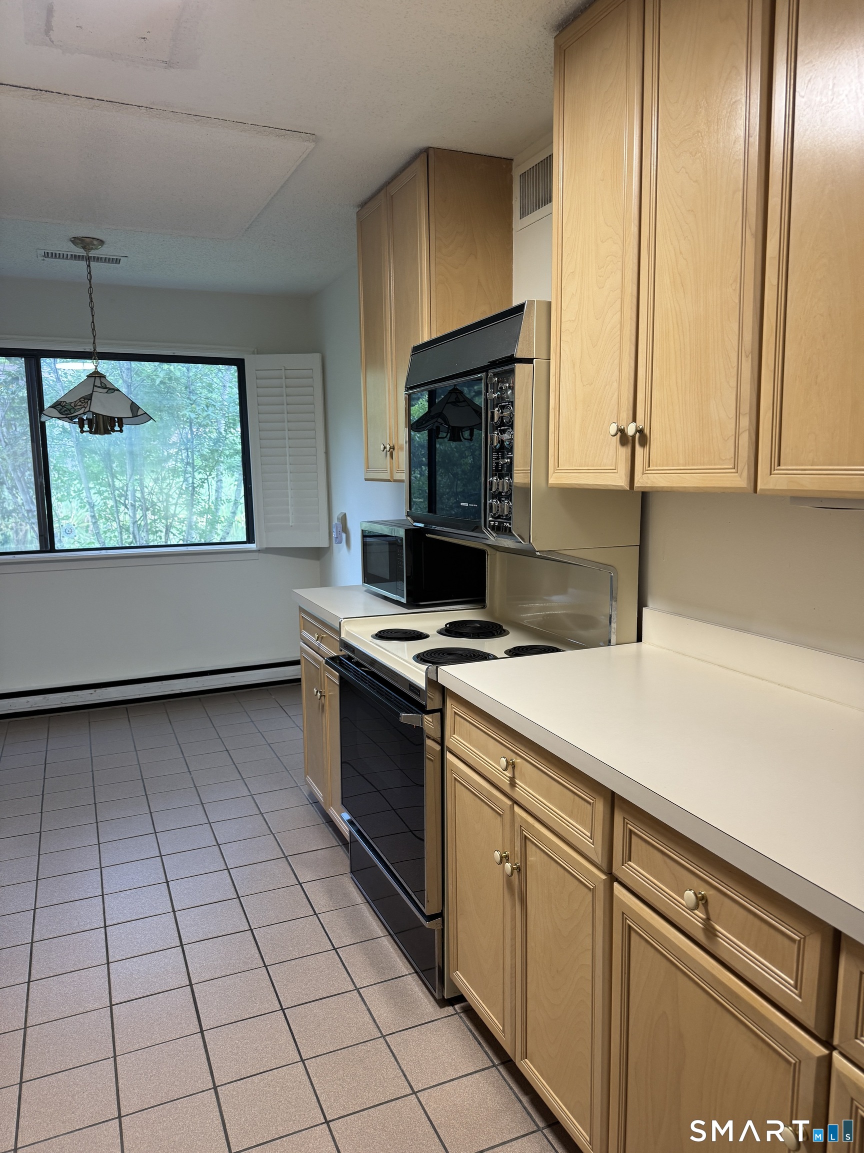 491 Unit B Heritage Village photo 10