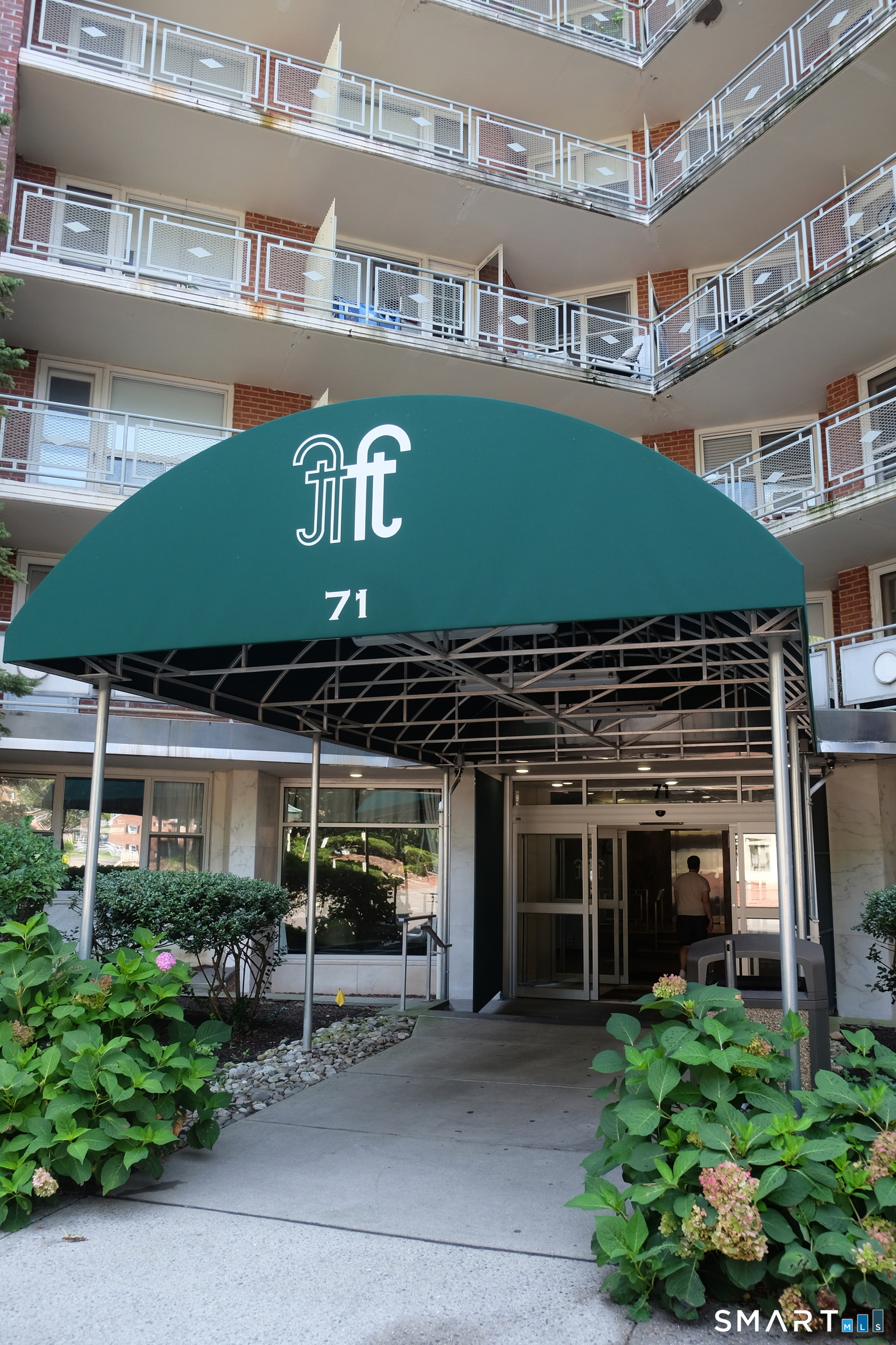 71 Strawberry Hill Avenue Unit #507