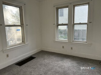 97 Loomis Street photo 4