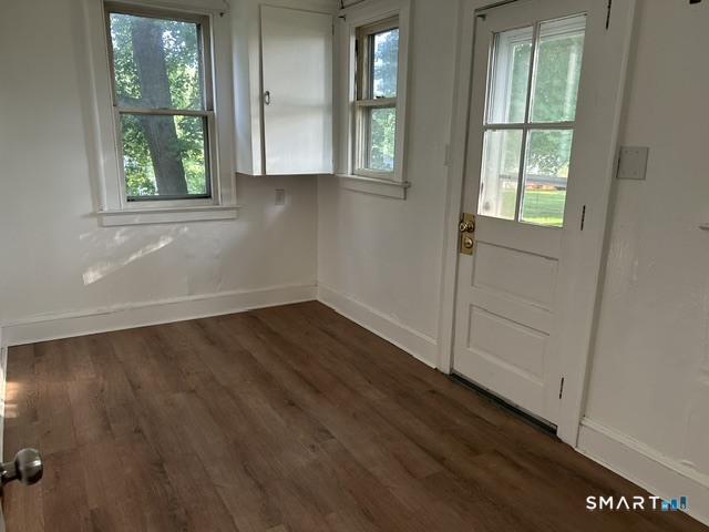 97 Loomis Street photo 8