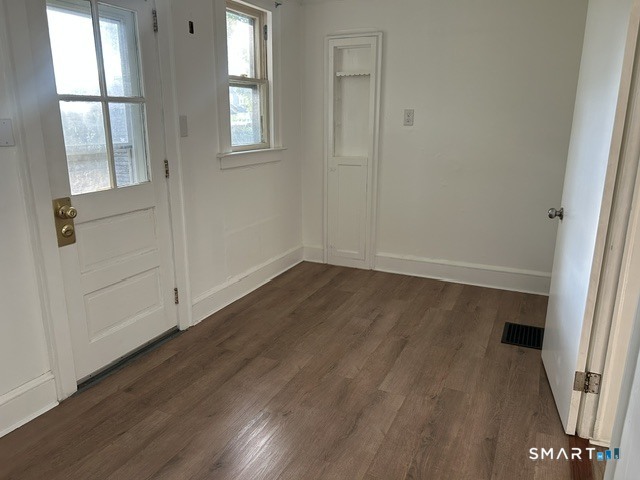 97 Loomis Street photo 9