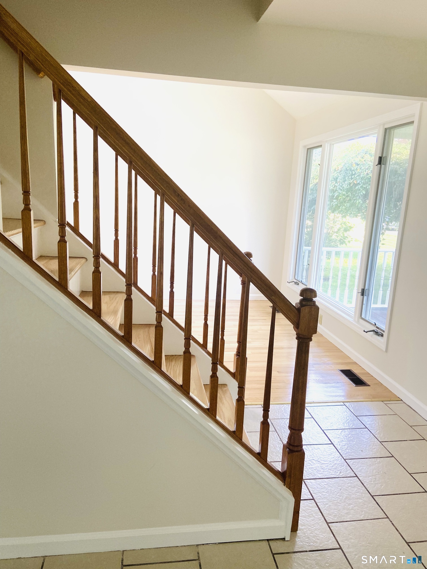 175 Meadows End Road photo 16