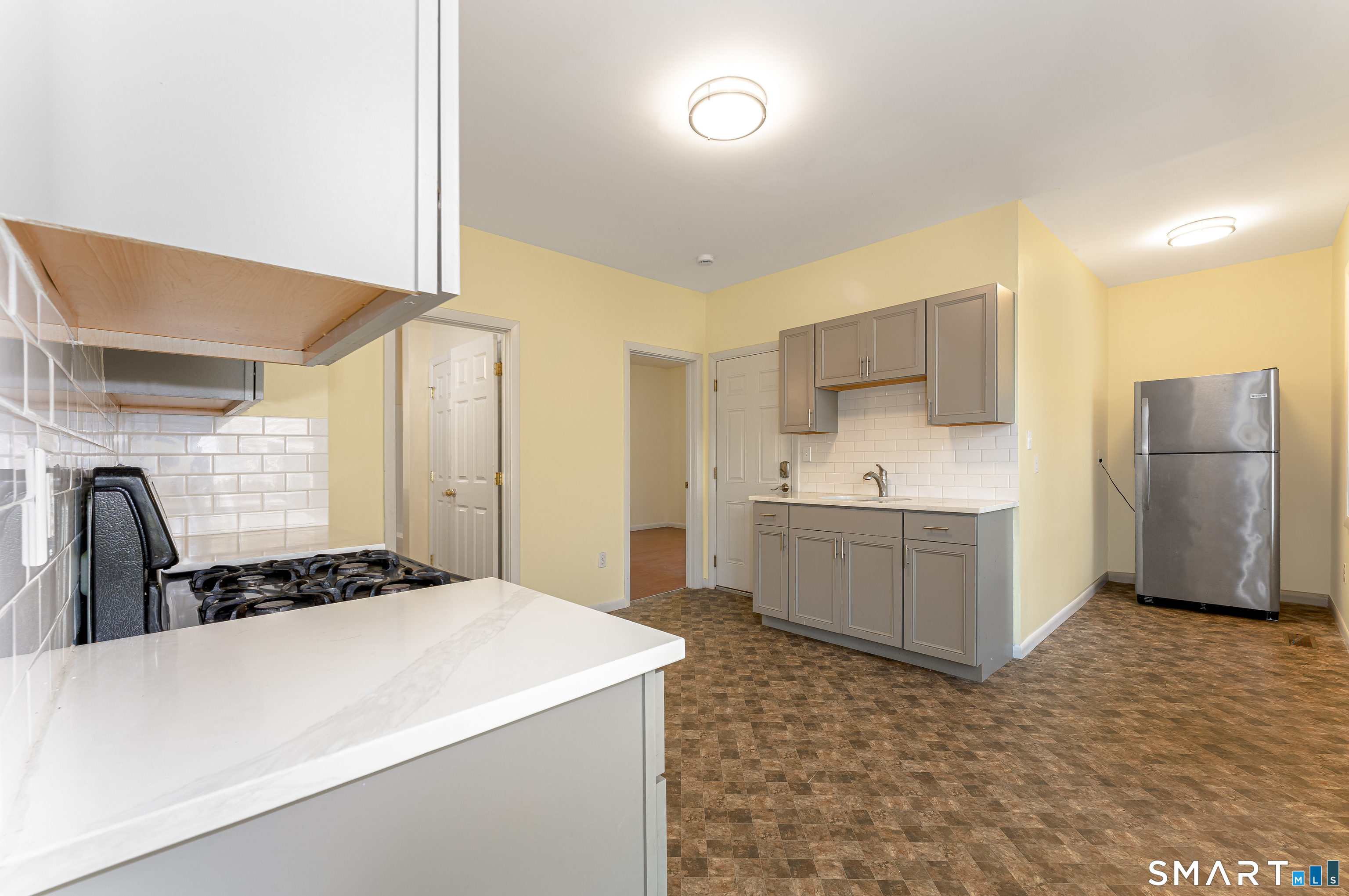 130 Hobart Street photo 11