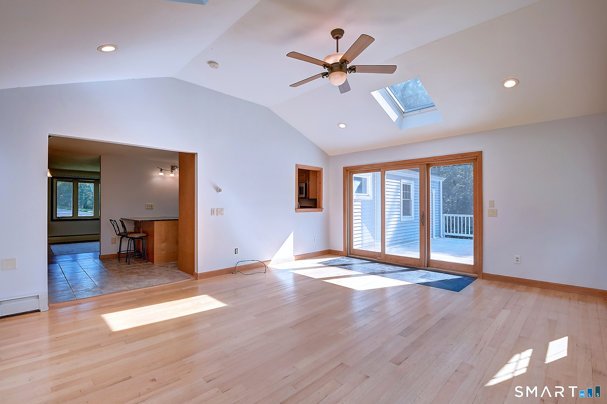 58 Elizabeth Drive photo 13