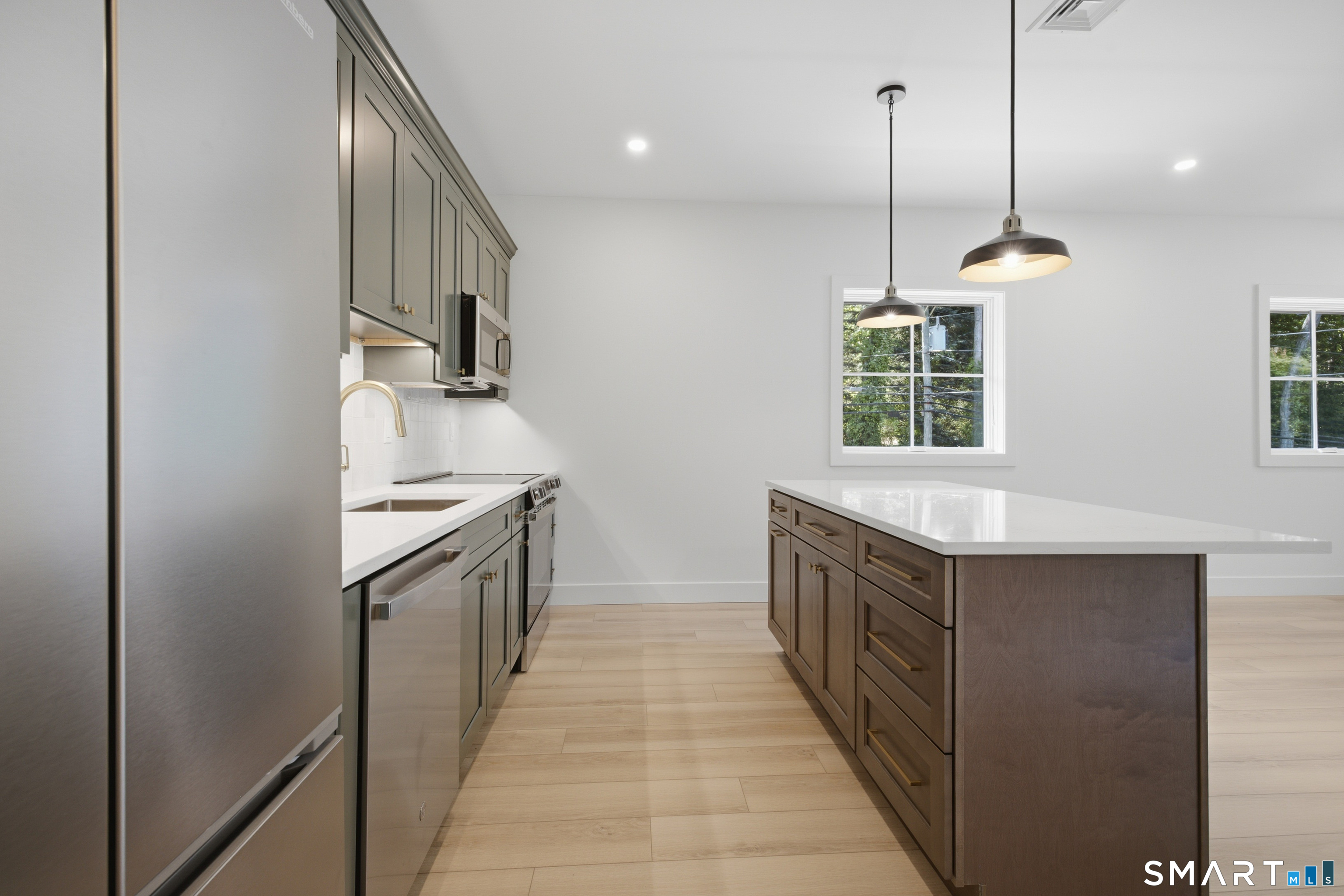 100 West Main Street Unit #B photo 3