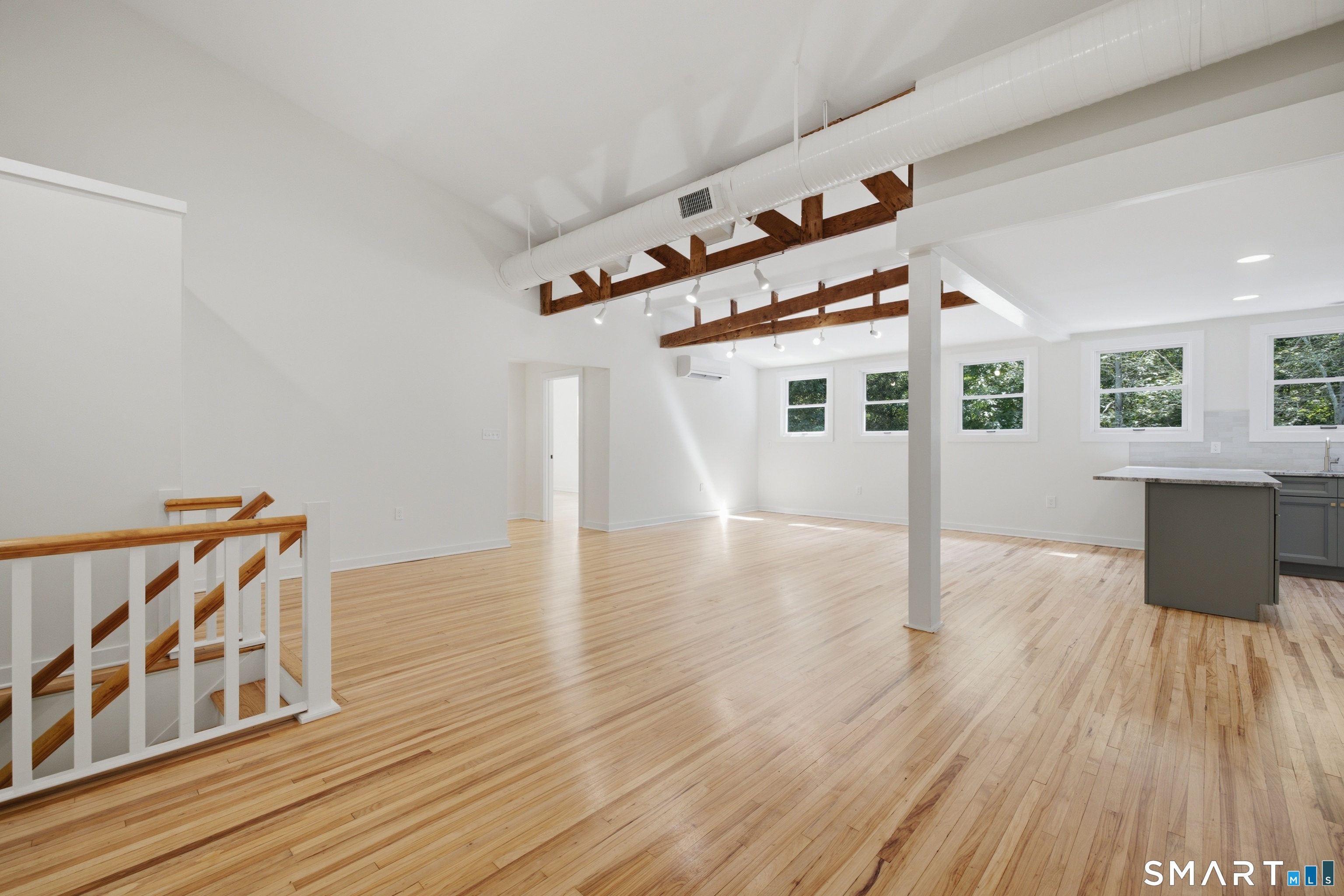 26 Ferry Road Unit #B photo 2