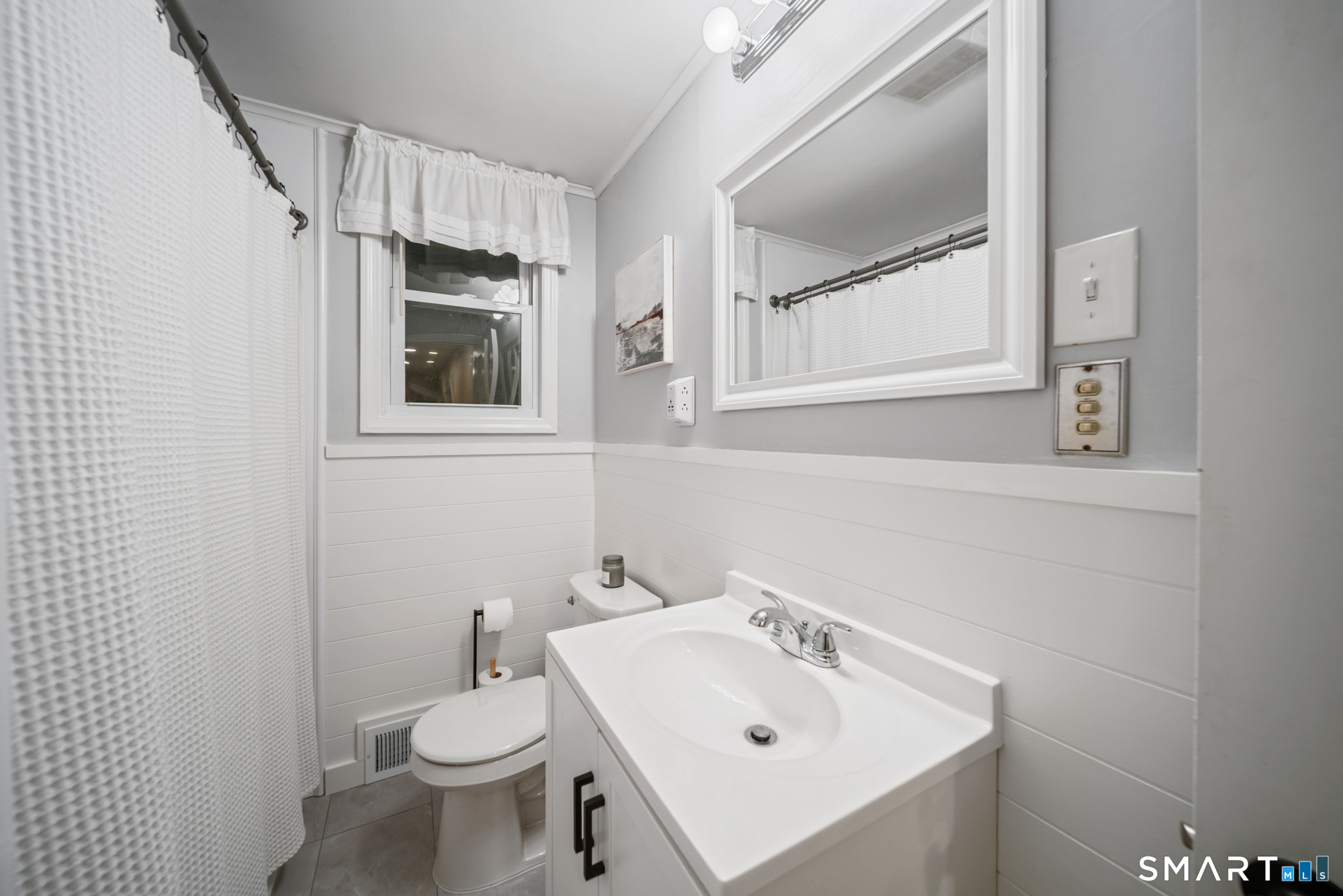 4 Gloria Avenue photo 9