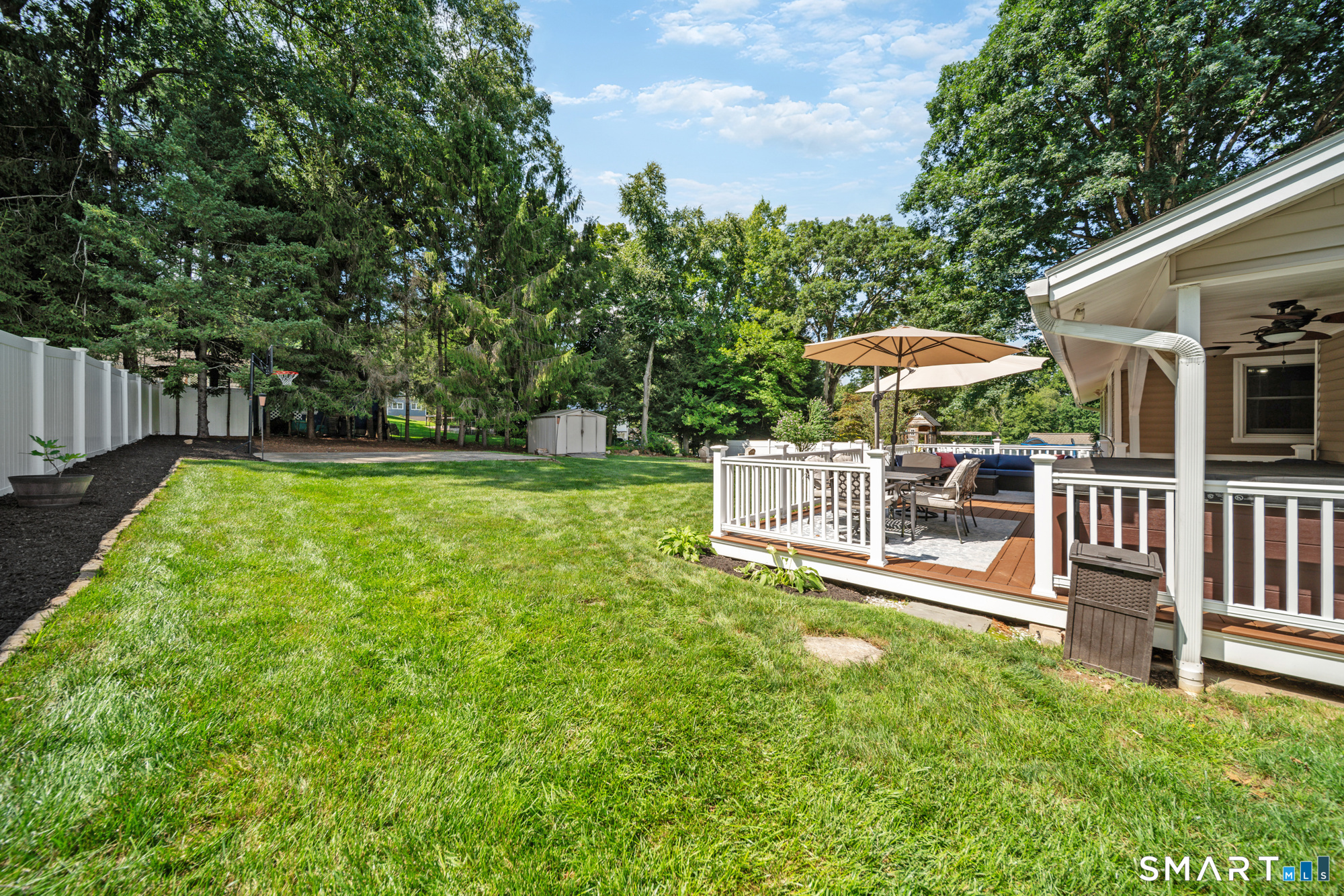 4 Gloria Avenue photo 24