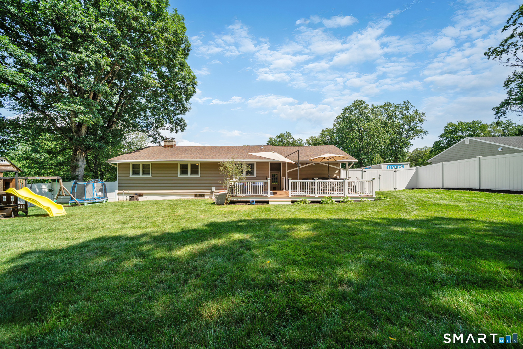 4 Gloria Avenue photo 26