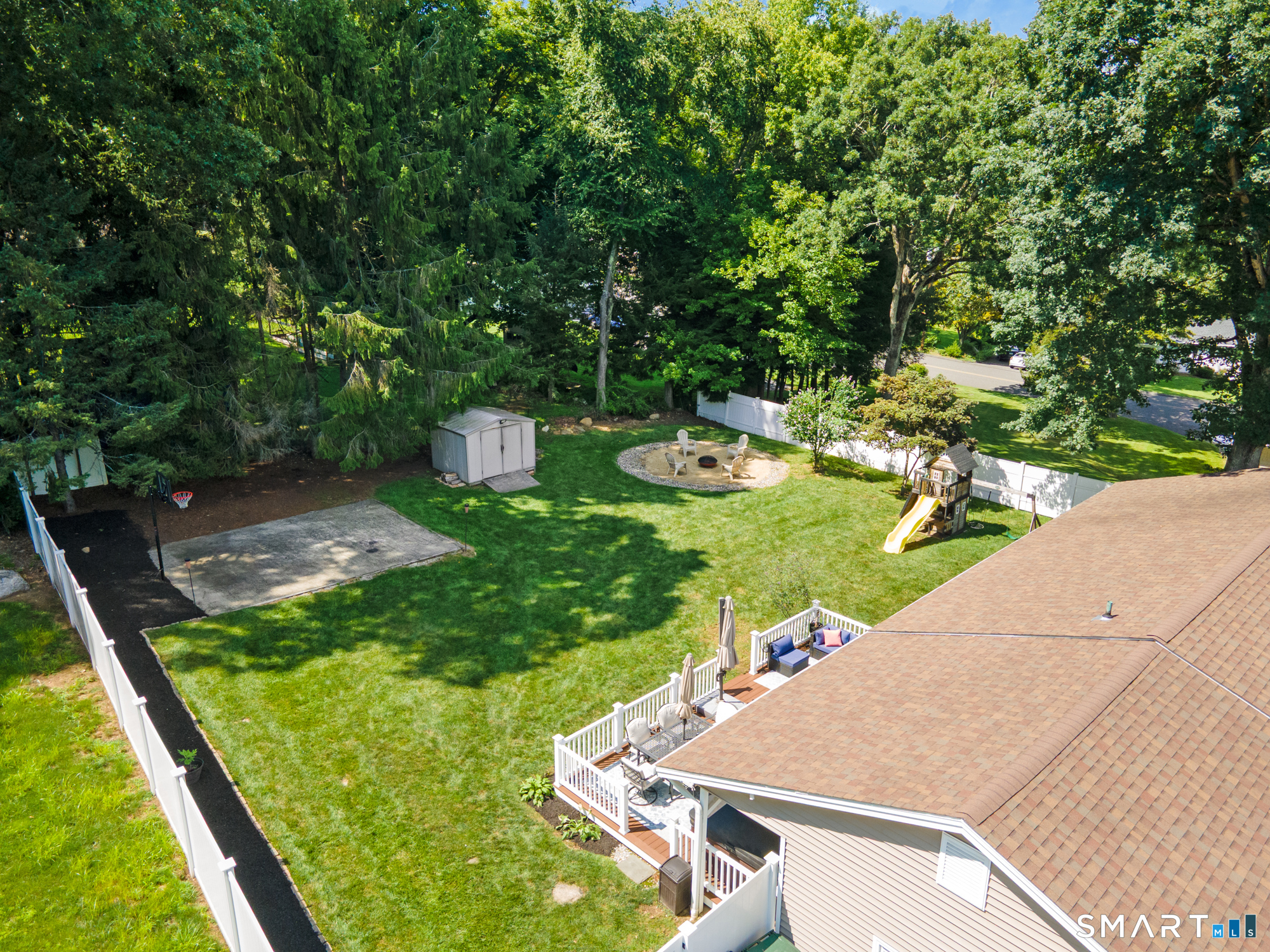 4 Gloria Avenue photo 30