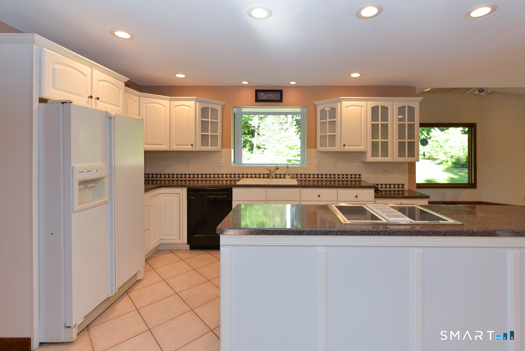 1167 Purchase Brook Road photo 7