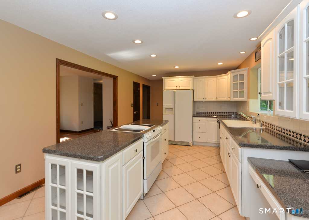 1167 Purchase Brook Road photo 9