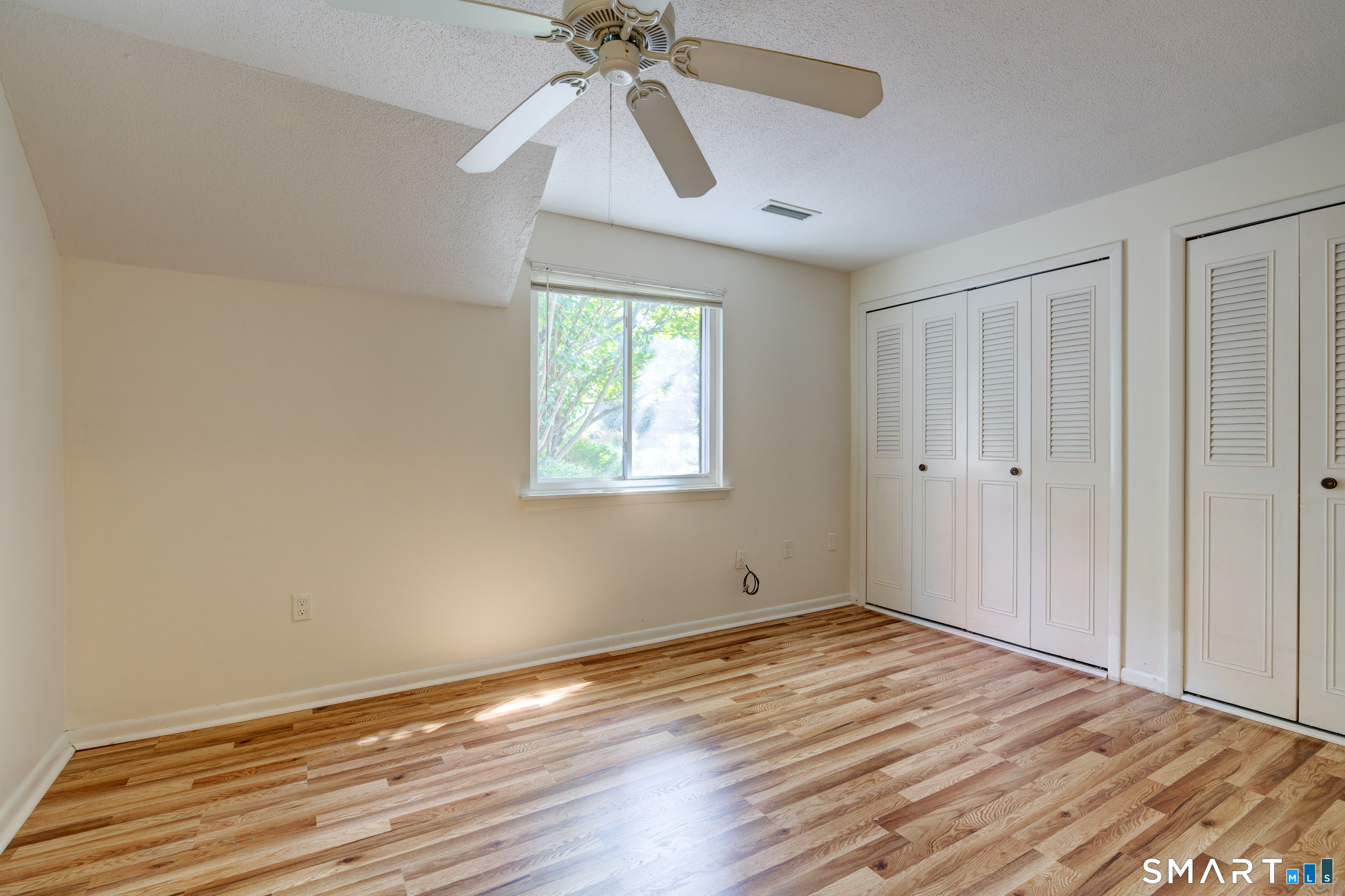 272 Hollister Way West photo 14