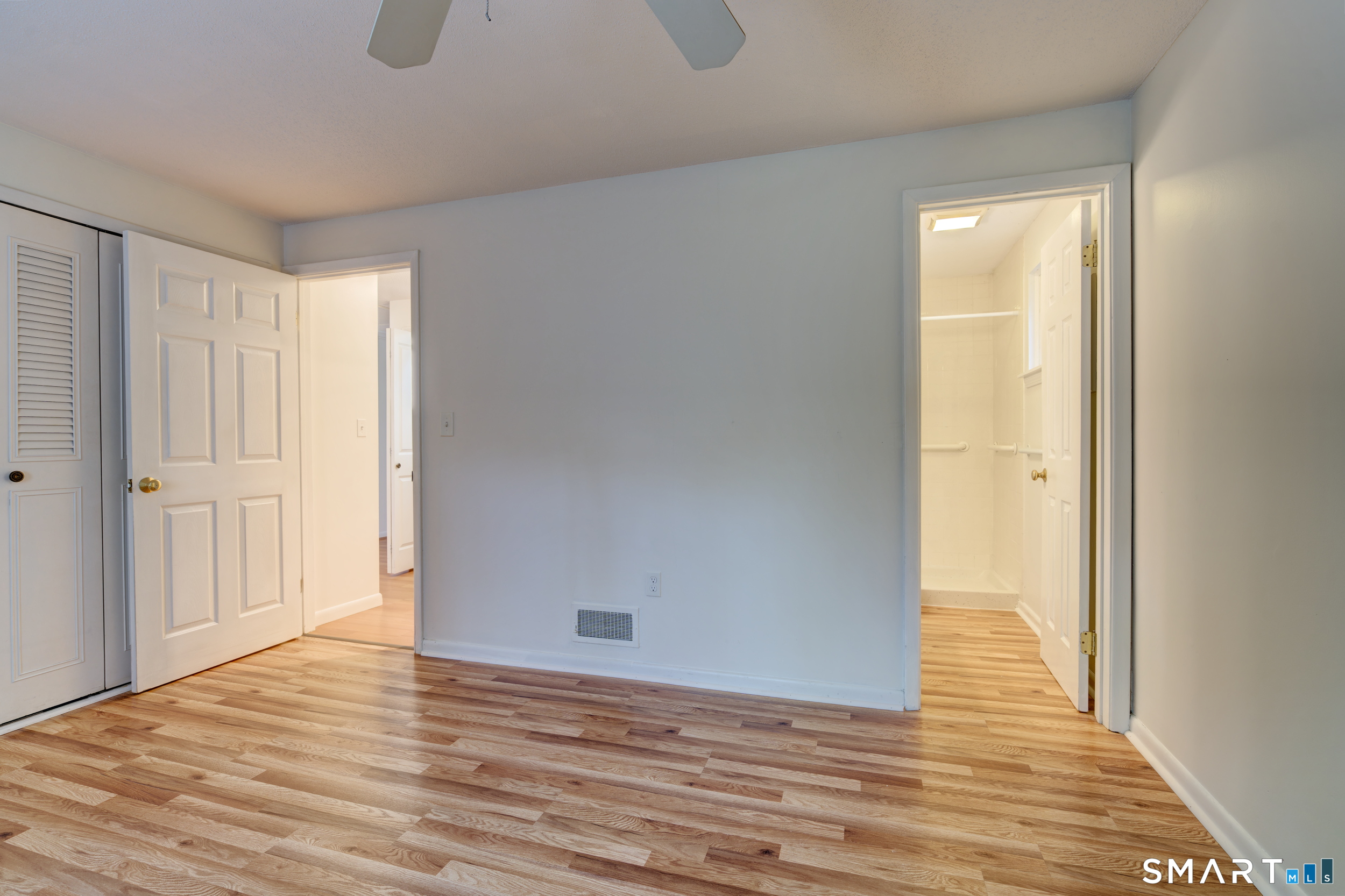 272 Hollister Way West photo 16