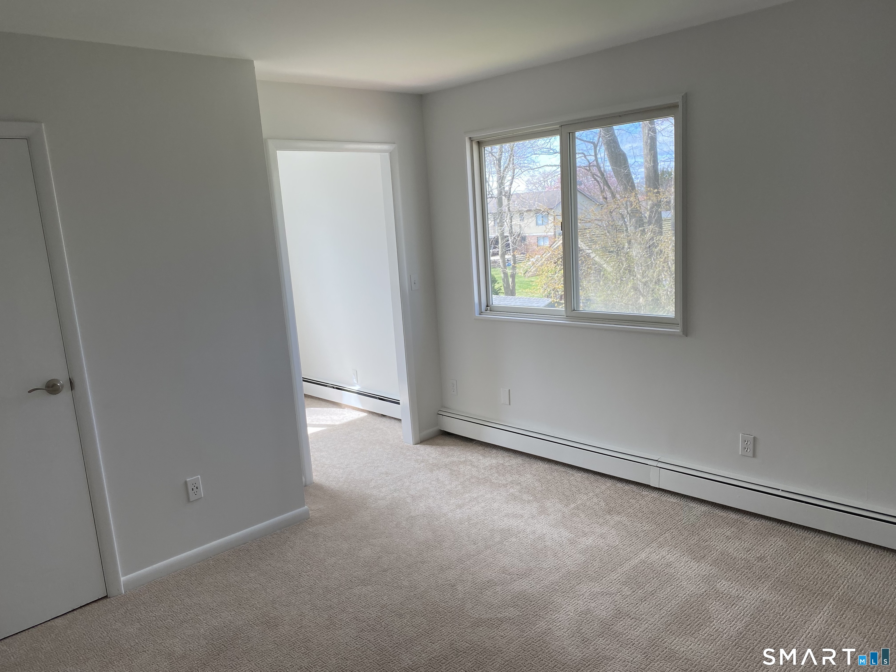 61 Kenilworth Drive West photo 10