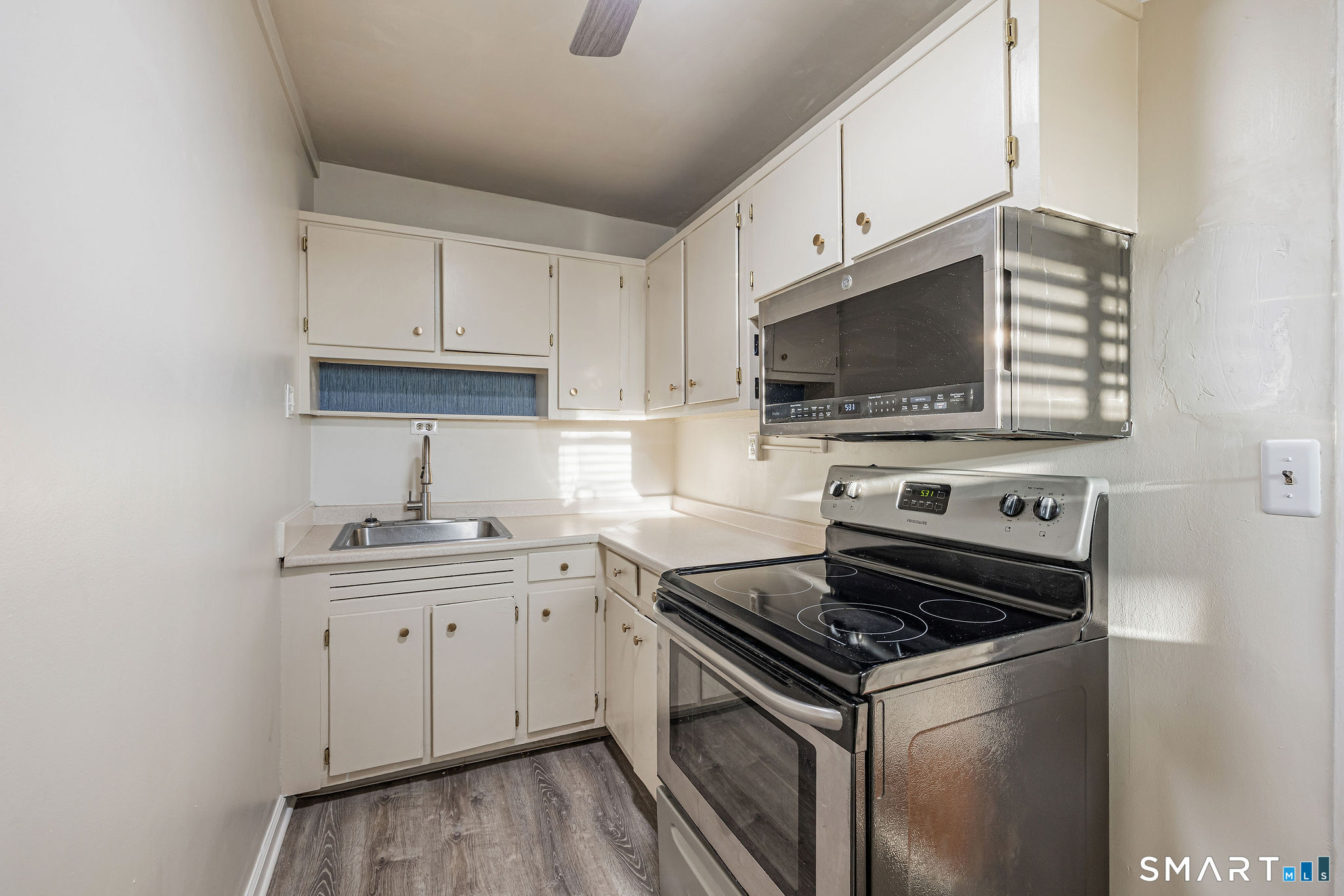 80 Cartright Street Unit #8E photo 4