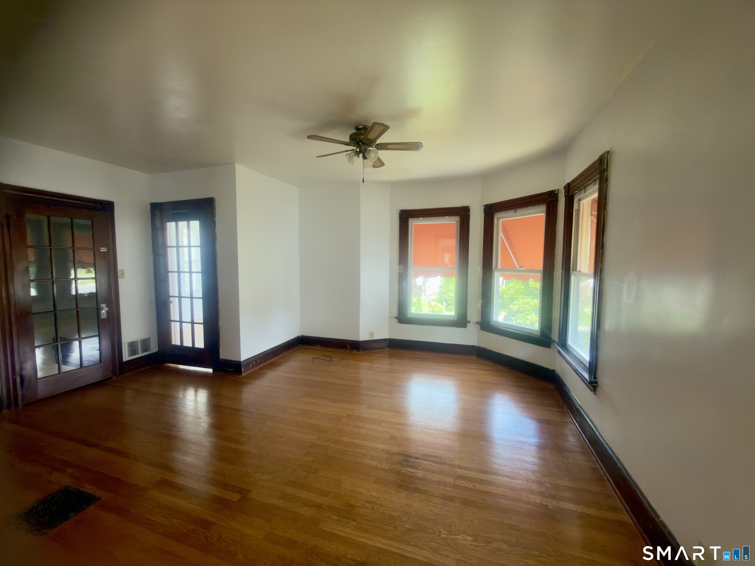 261 Wakelee Avenue Unit #2 photo 3