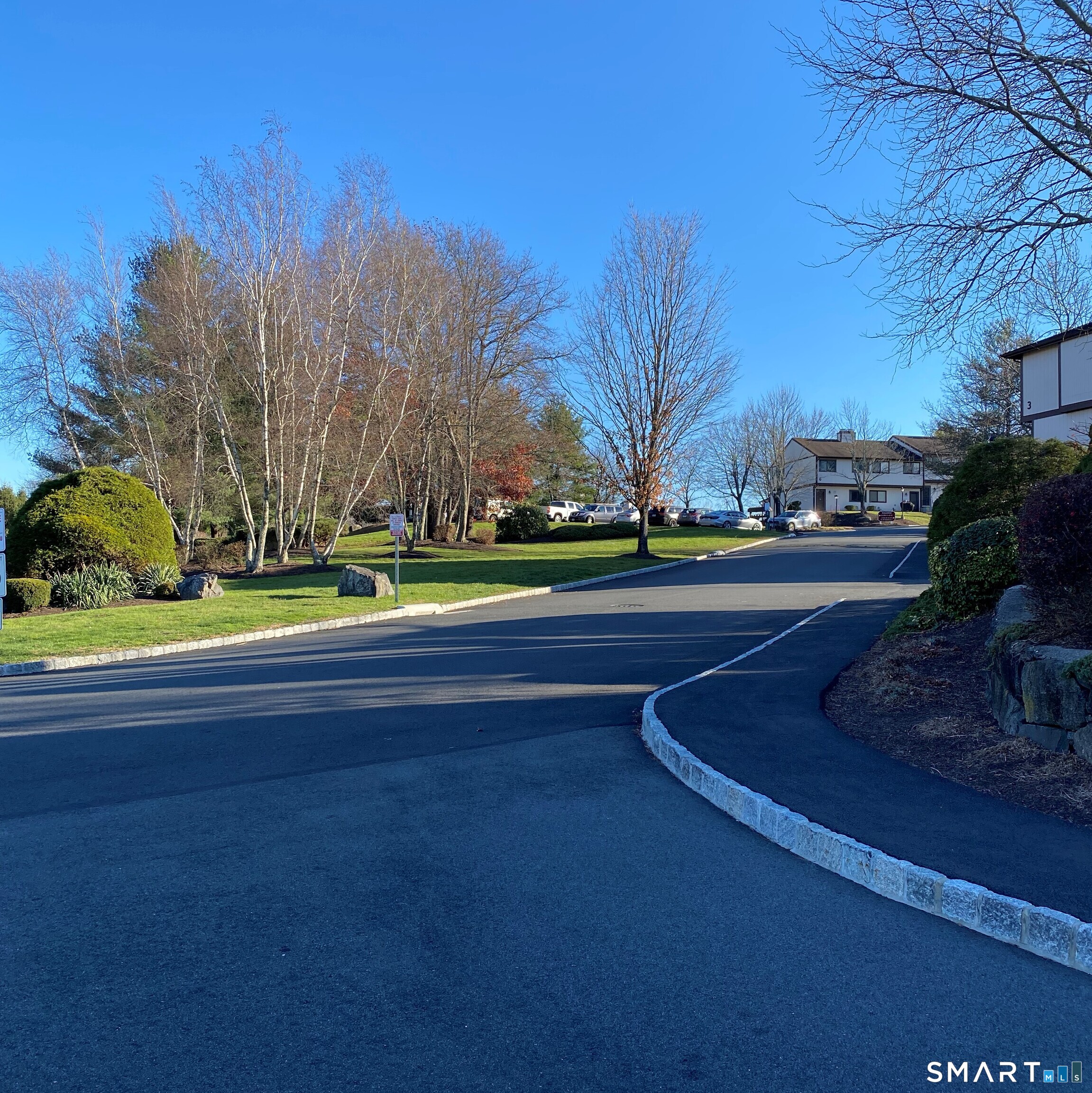 27 Crows Nest Lane Unit #7M photo 2