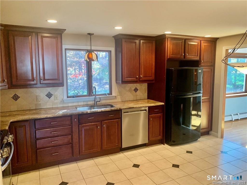 121 Rockledge Drive photo 4