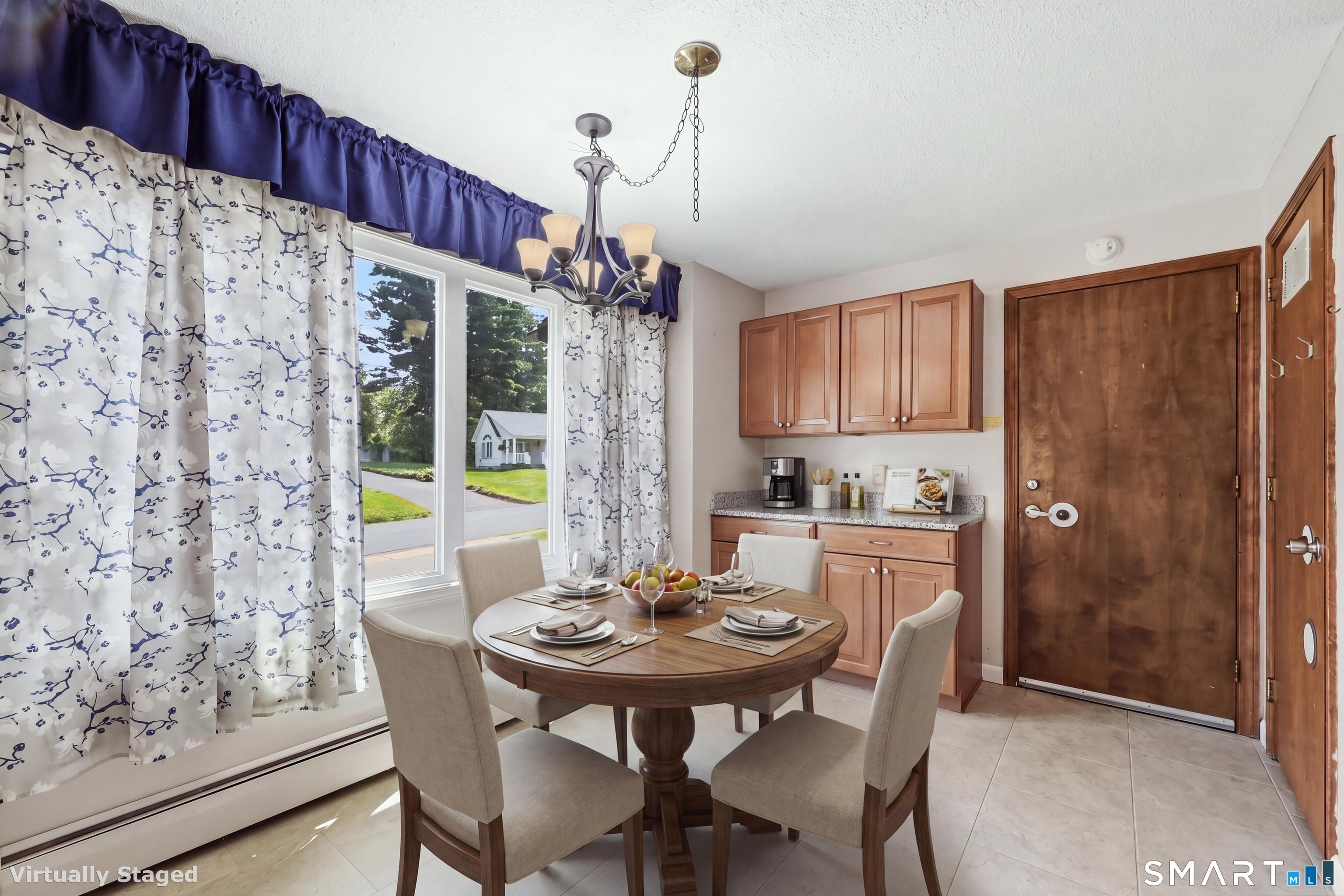 145 Sunnyfield Drive photo 6