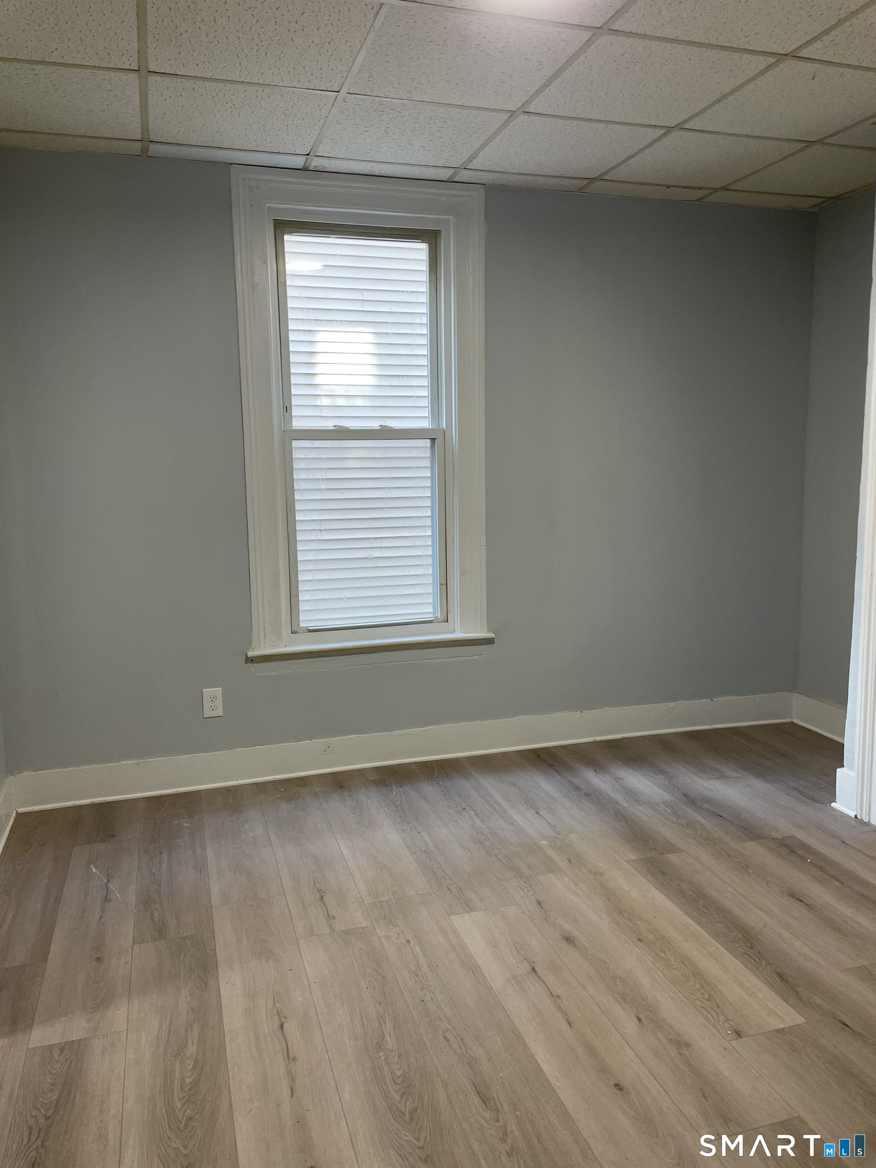 1086 East Main Street photo 3