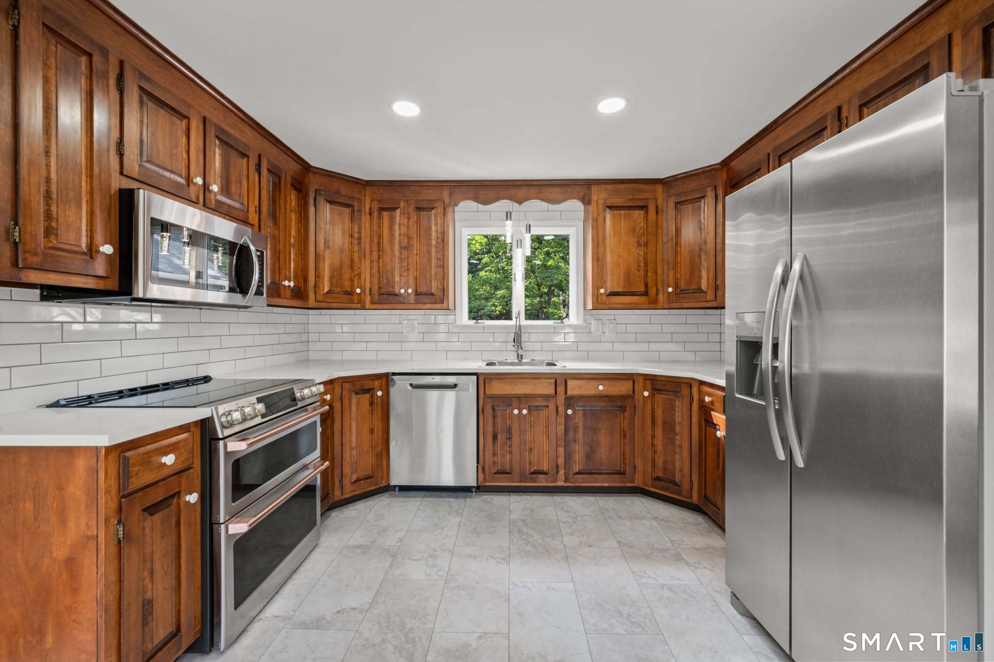 37 Pilgrim Drive photo 15