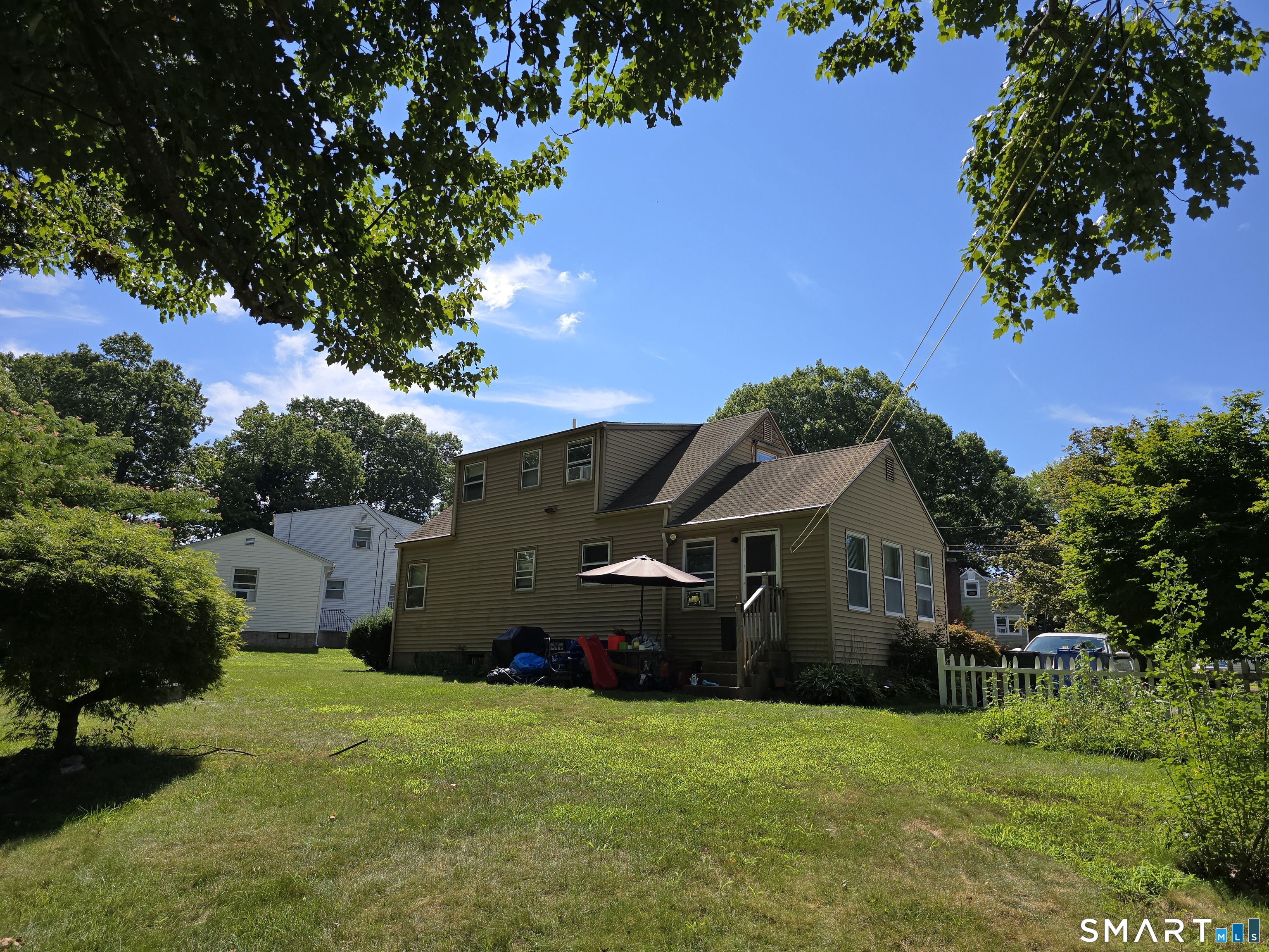 117 Helaine Road photo 18