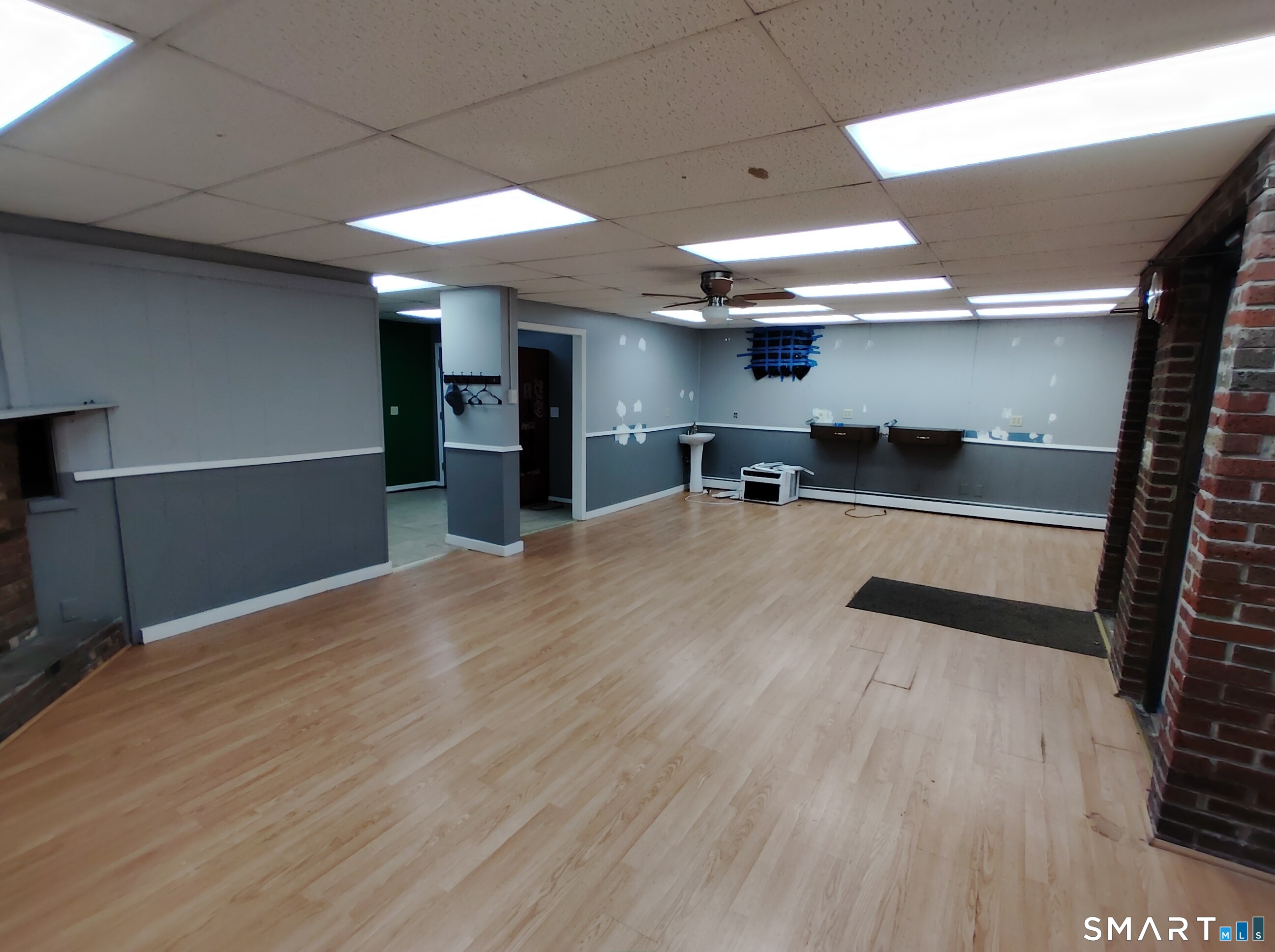 200 West Main Street photo 6