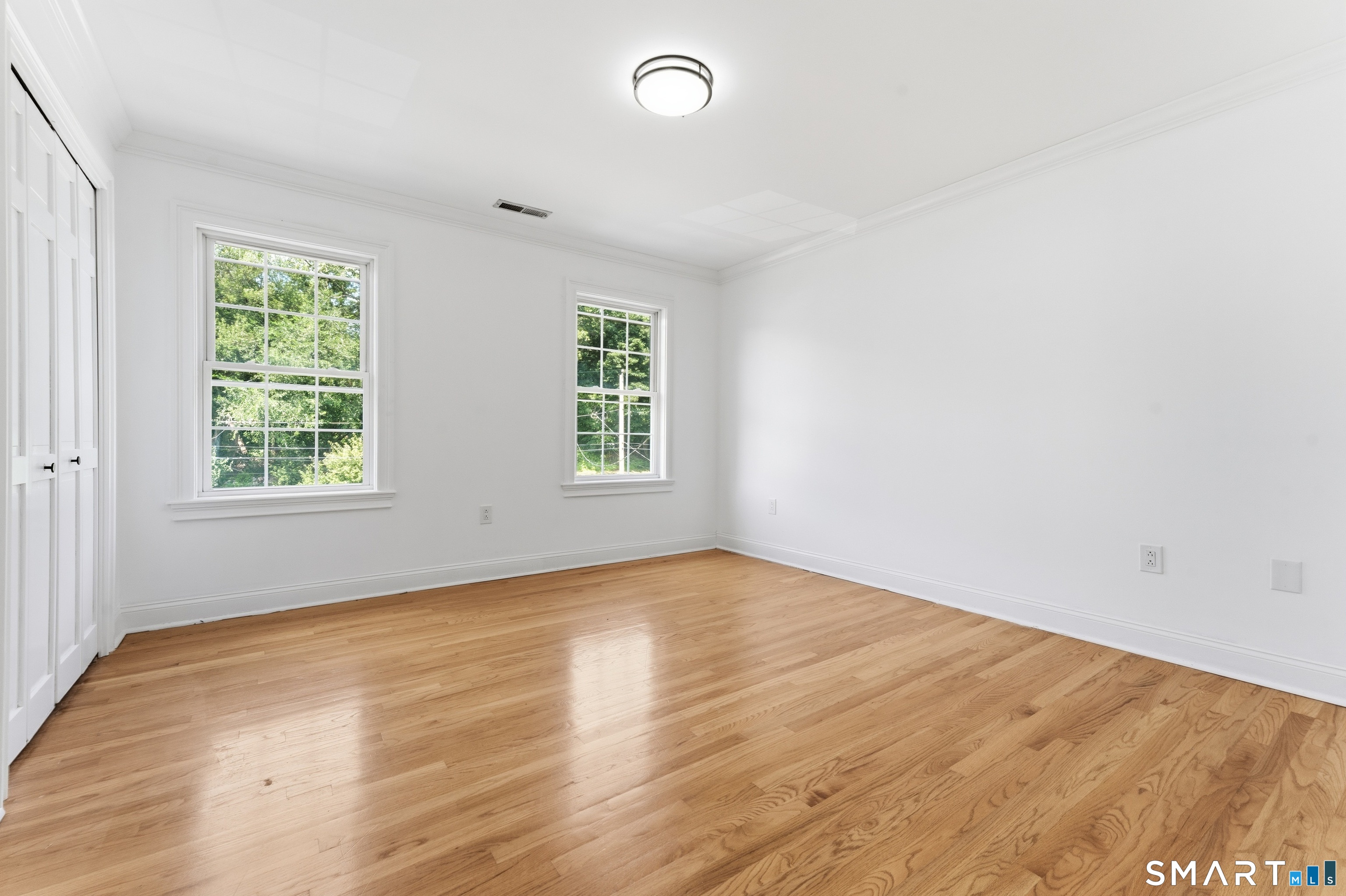 32 Marshall Avenue photo 16