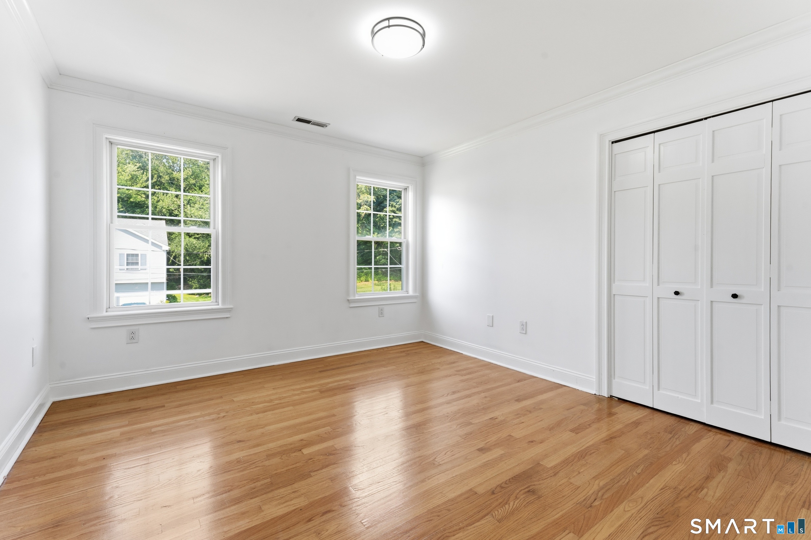 32 Marshall Avenue photo 19