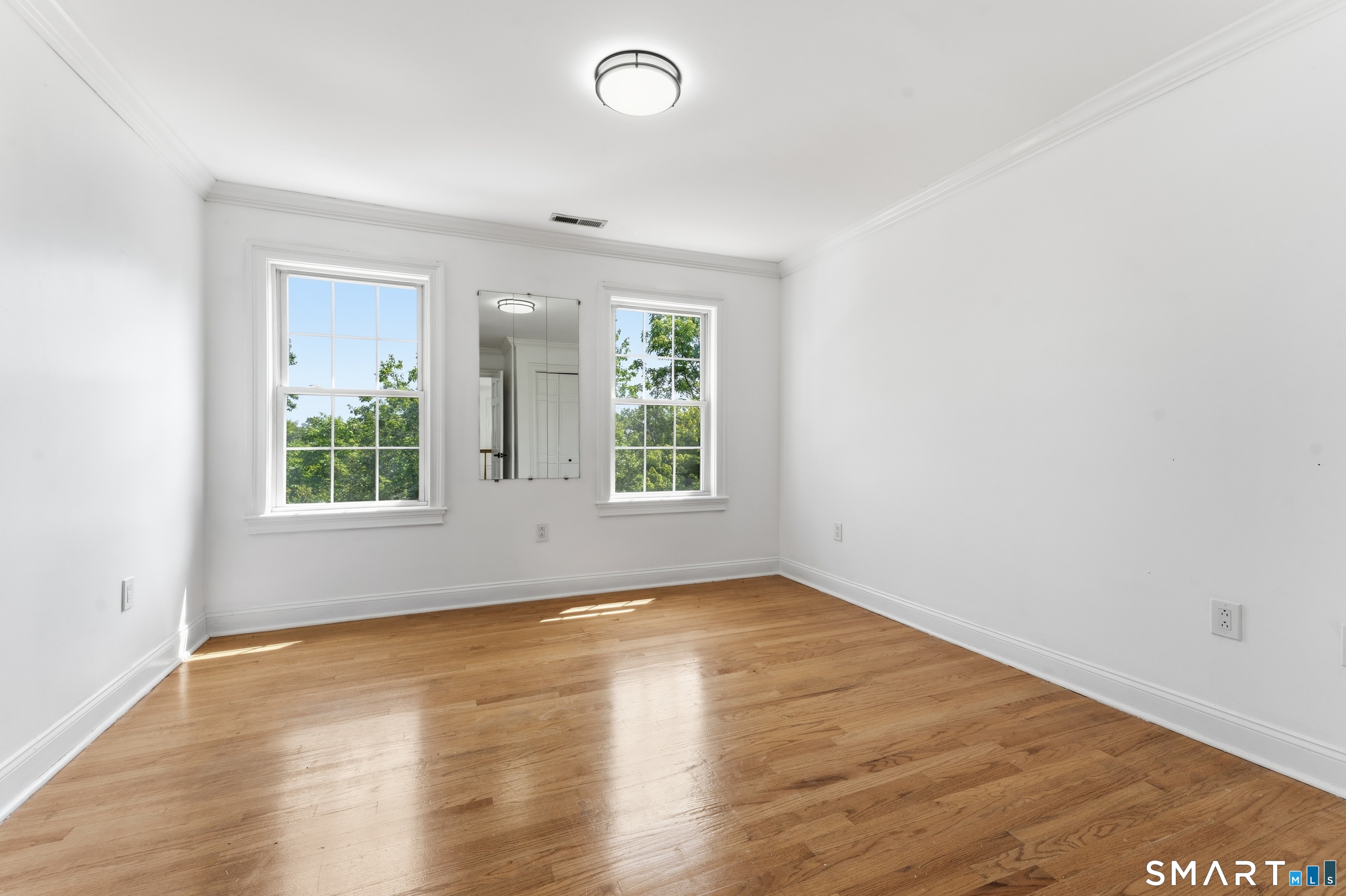 32 Marshall Avenue photo 20