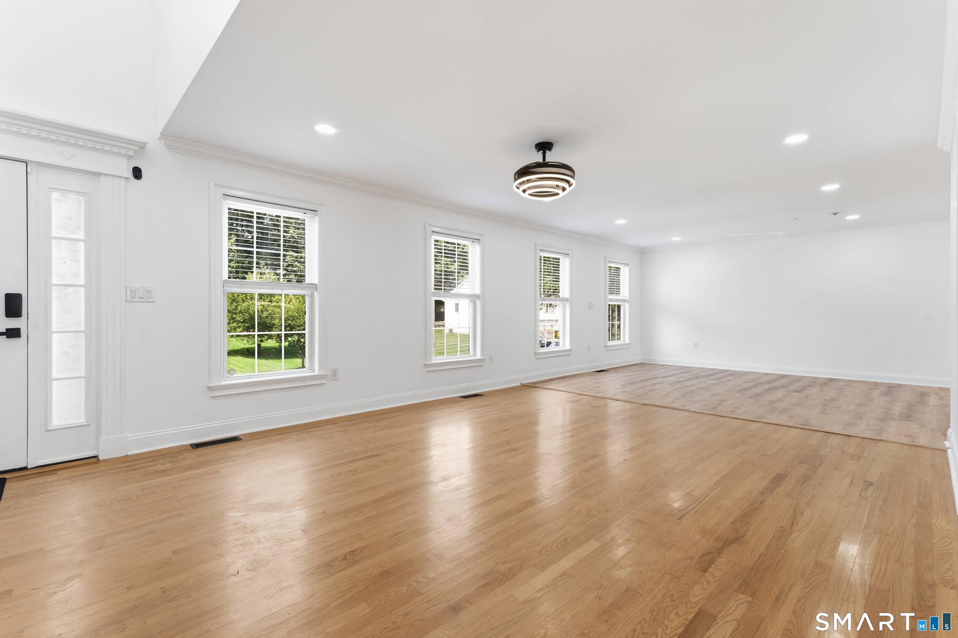 32 Marshall Avenue photo 11