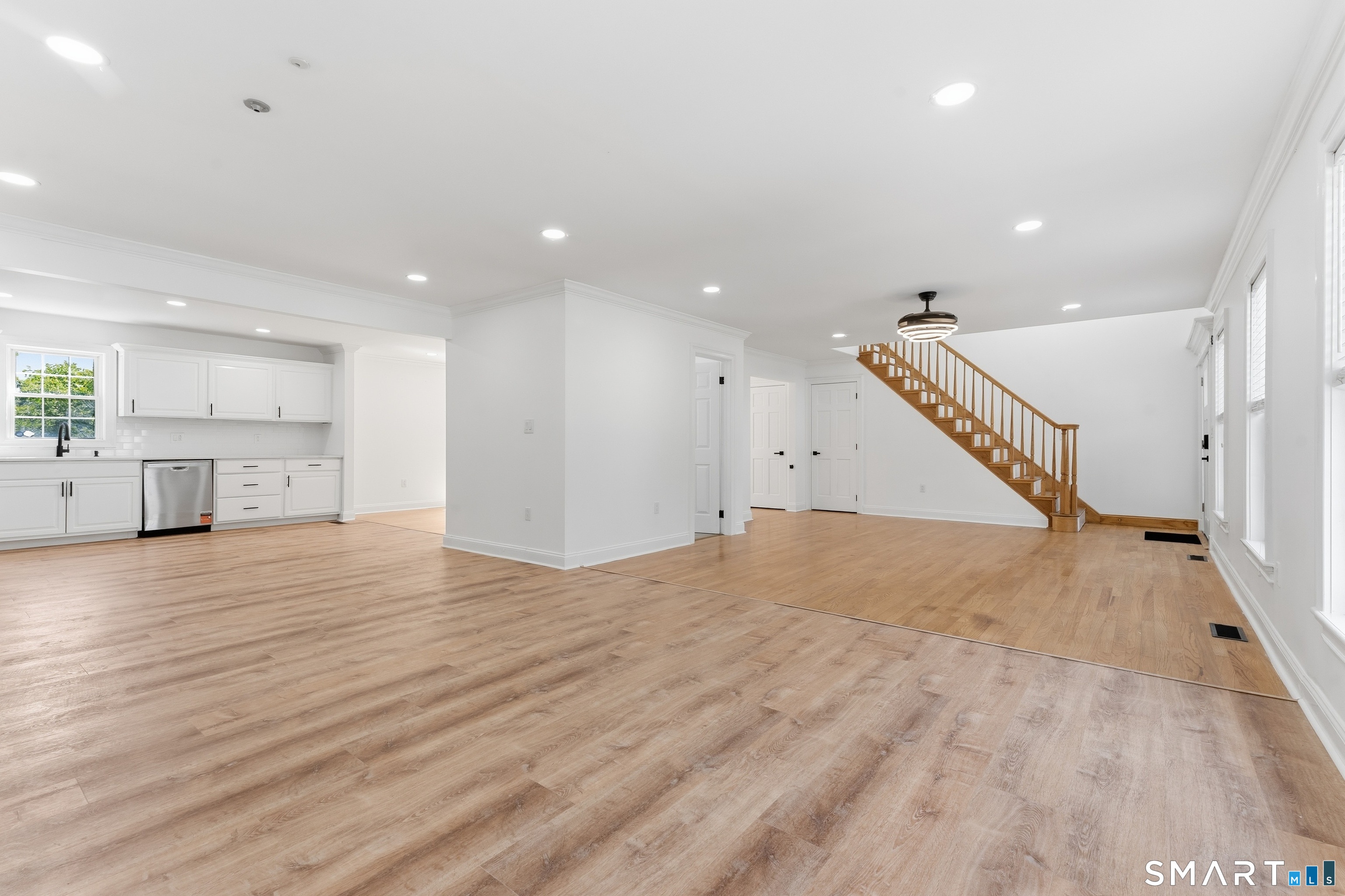 32 Marshall Avenue photo 12