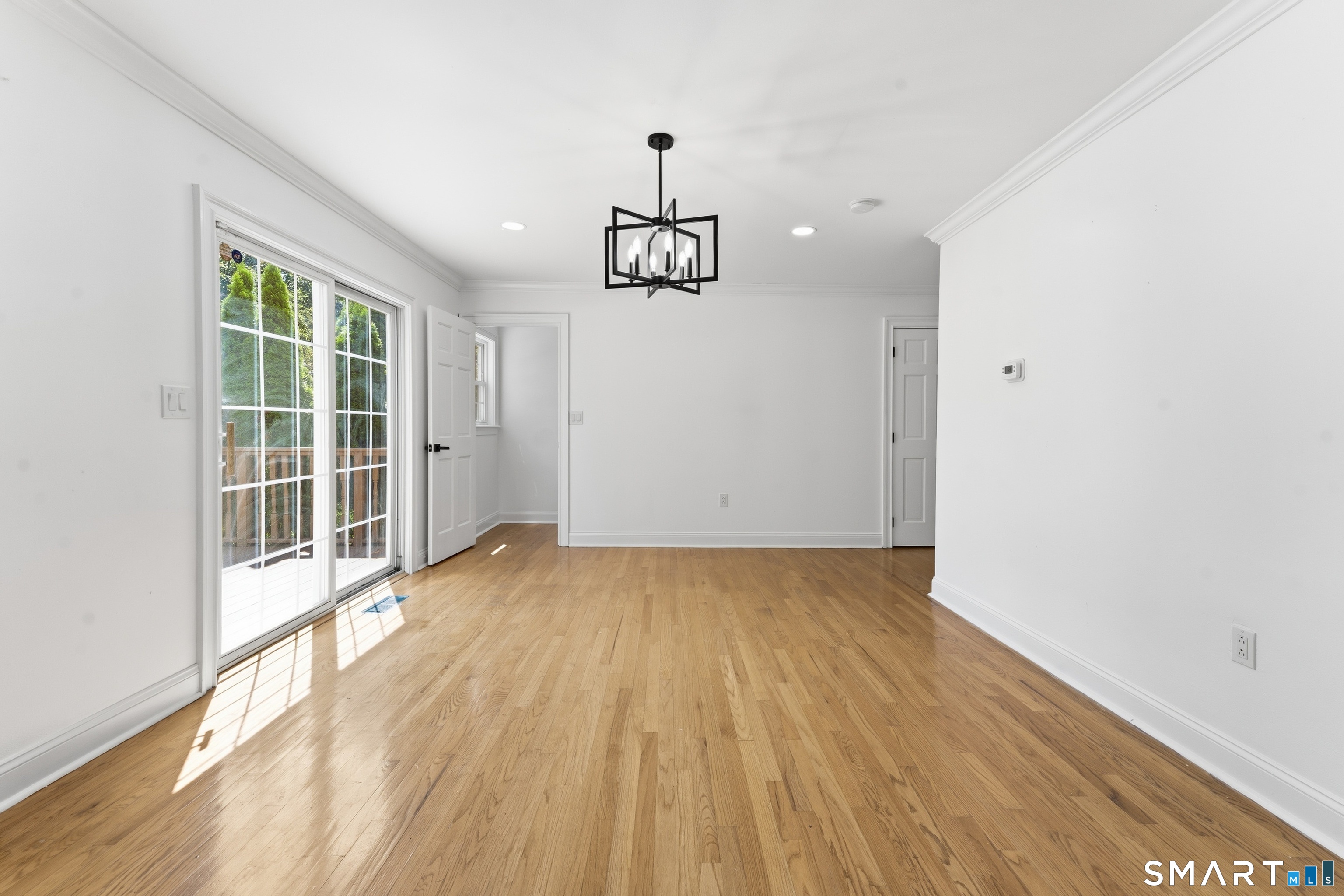 32 Marshall Avenue photo 26
