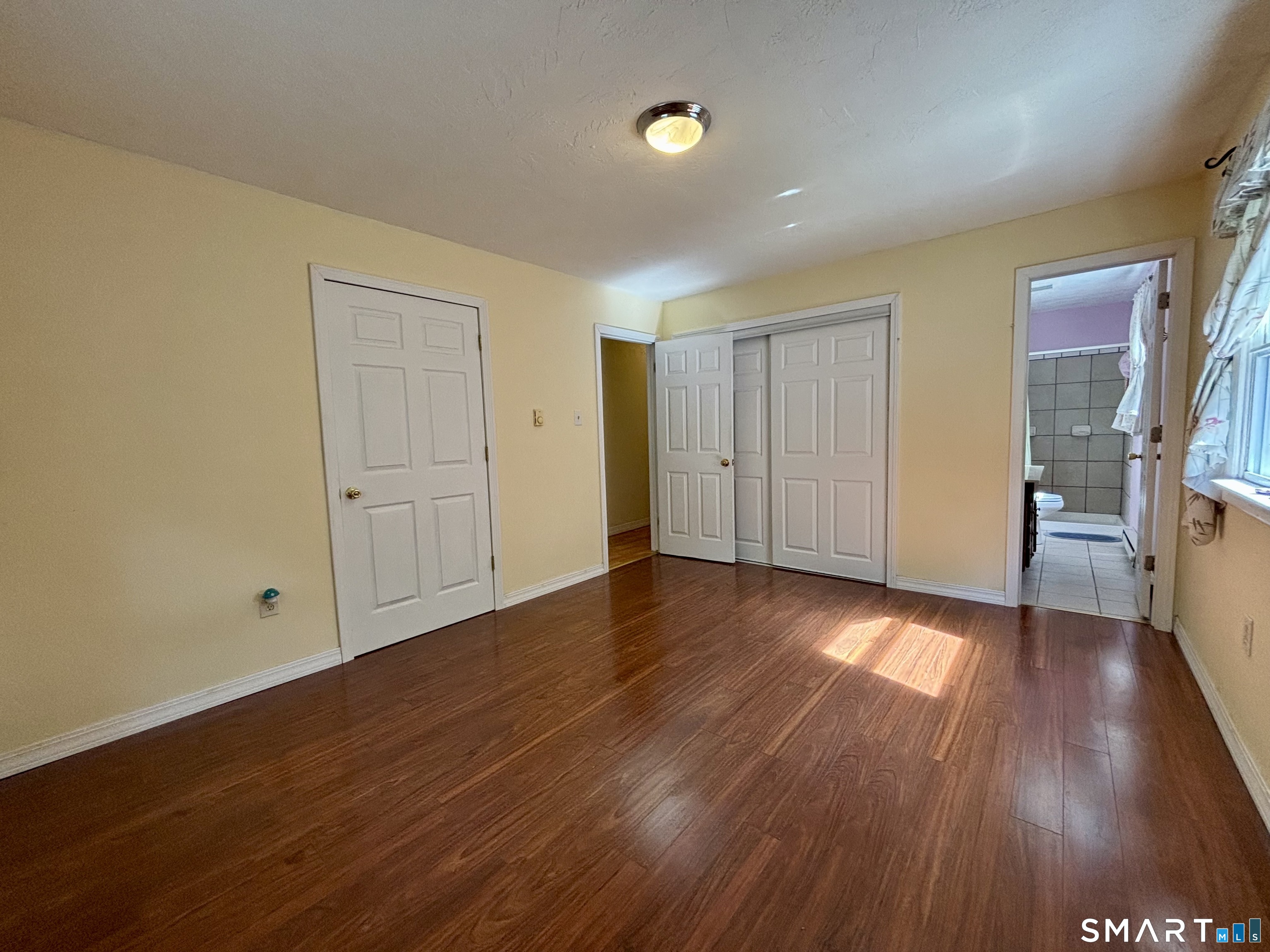 32 Pollys Lane photo 19