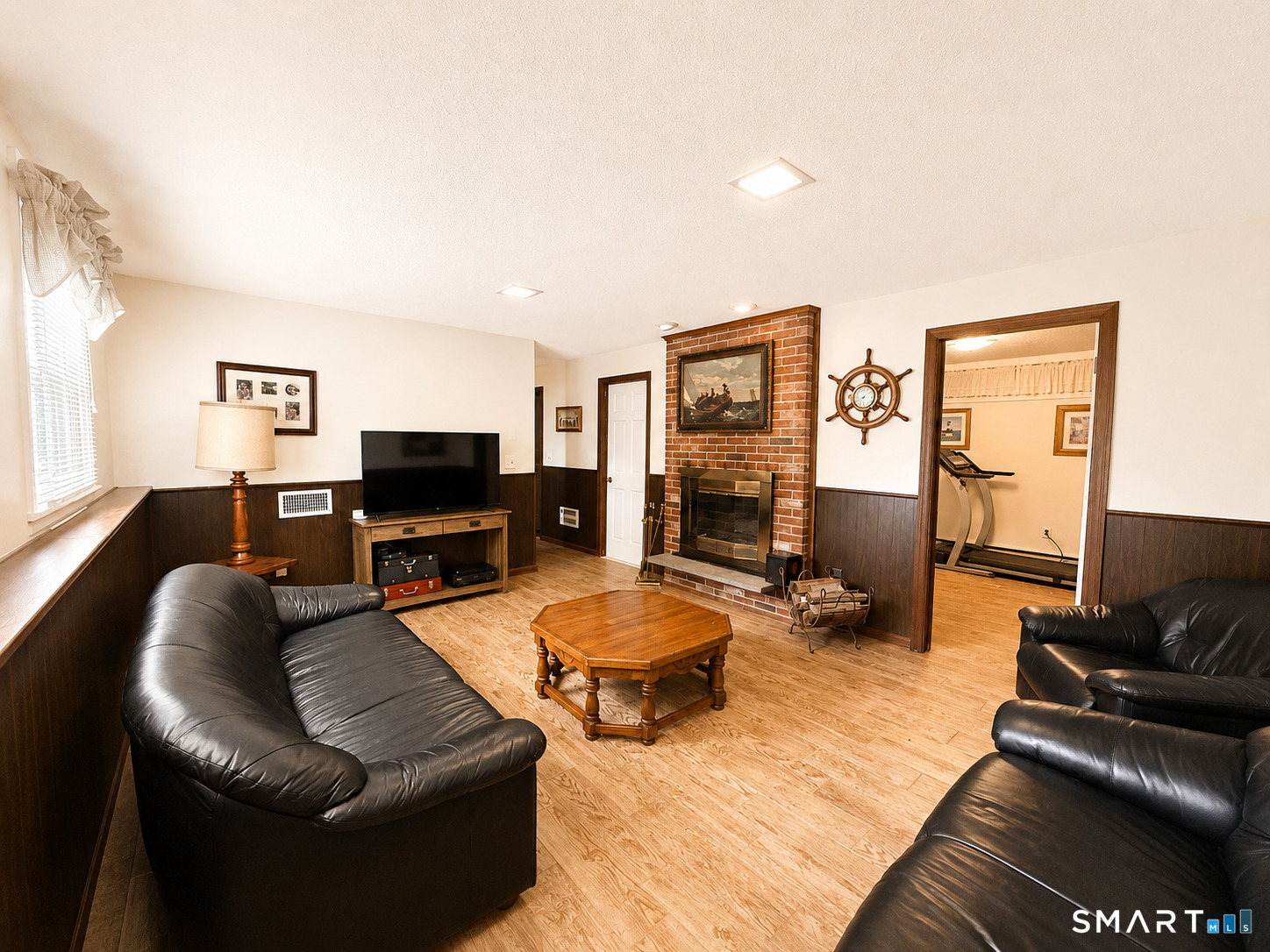 8 Pinewood Shores photo 13