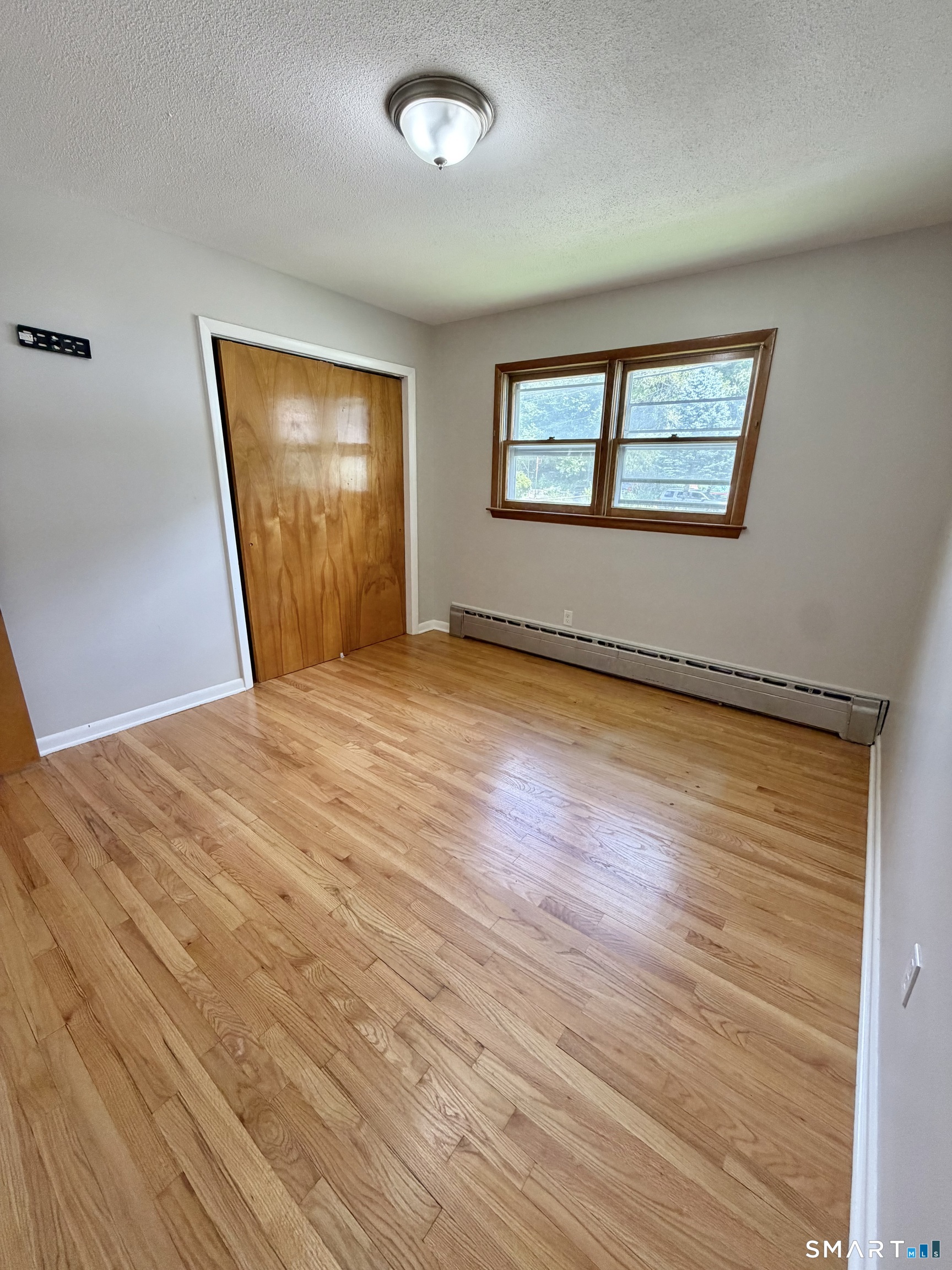 348 Oak Street photo 31