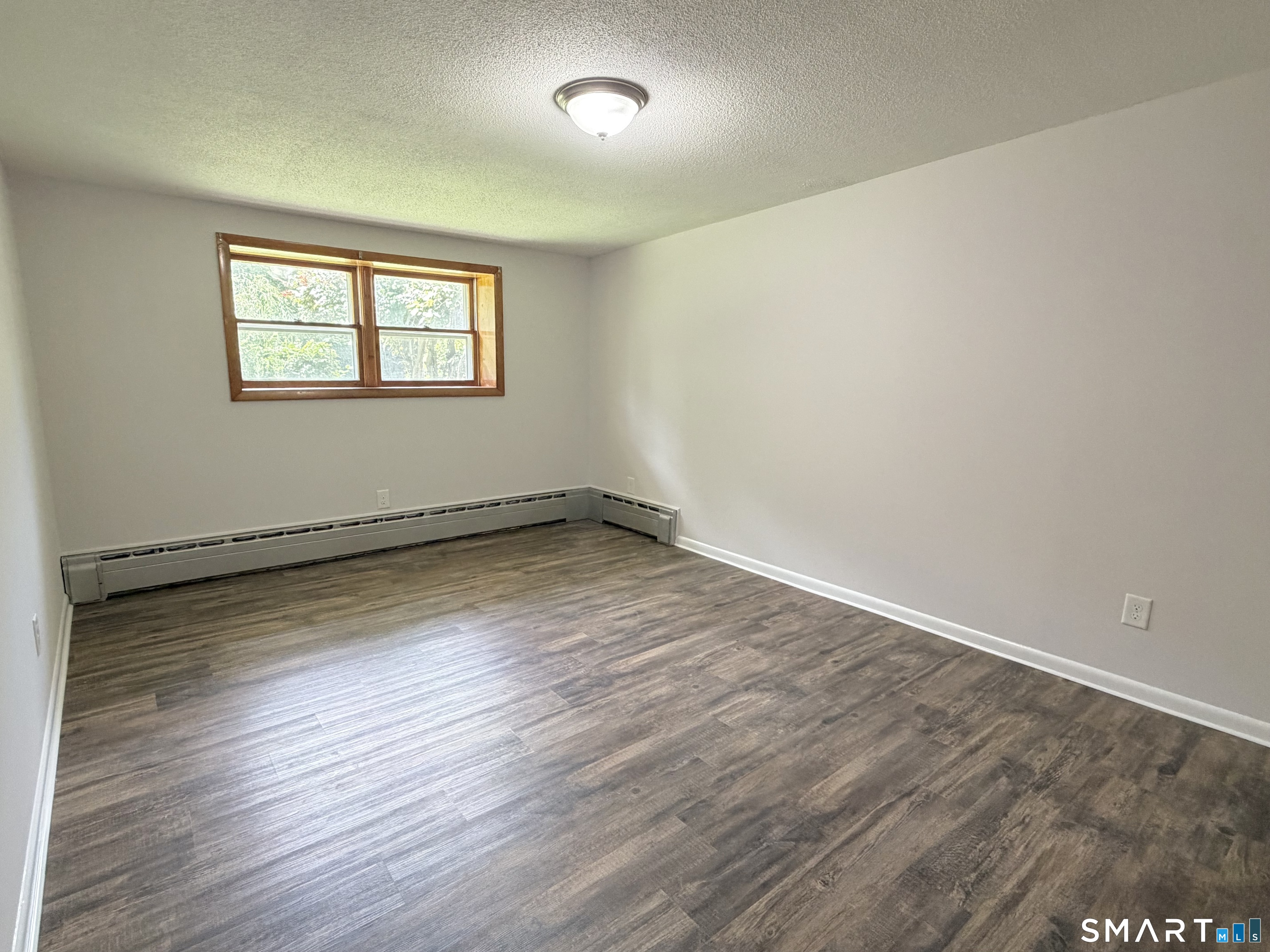 348 Oak Street photo 13