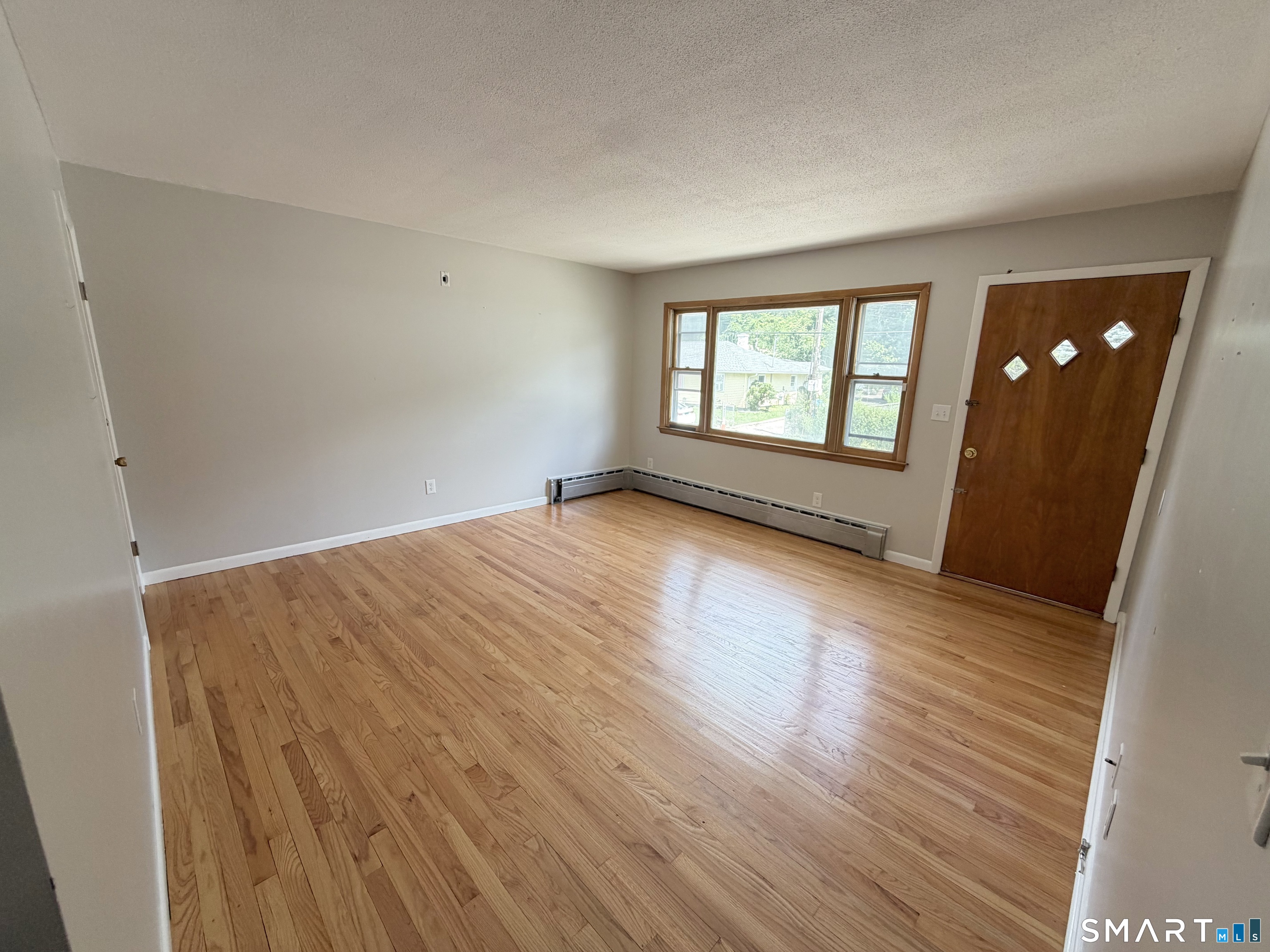 348 Oak Street photo 29