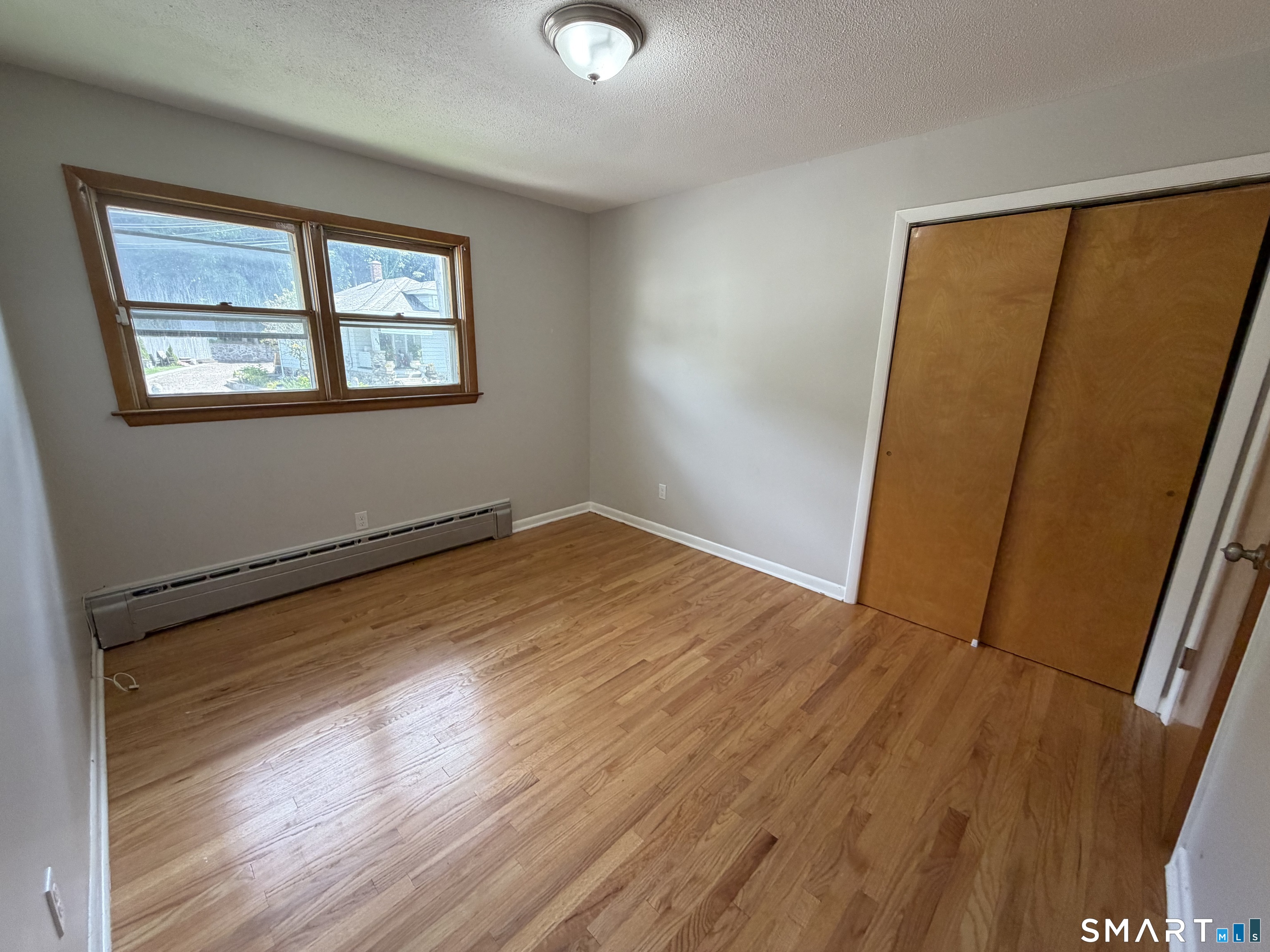 348 Oak Street photo 32