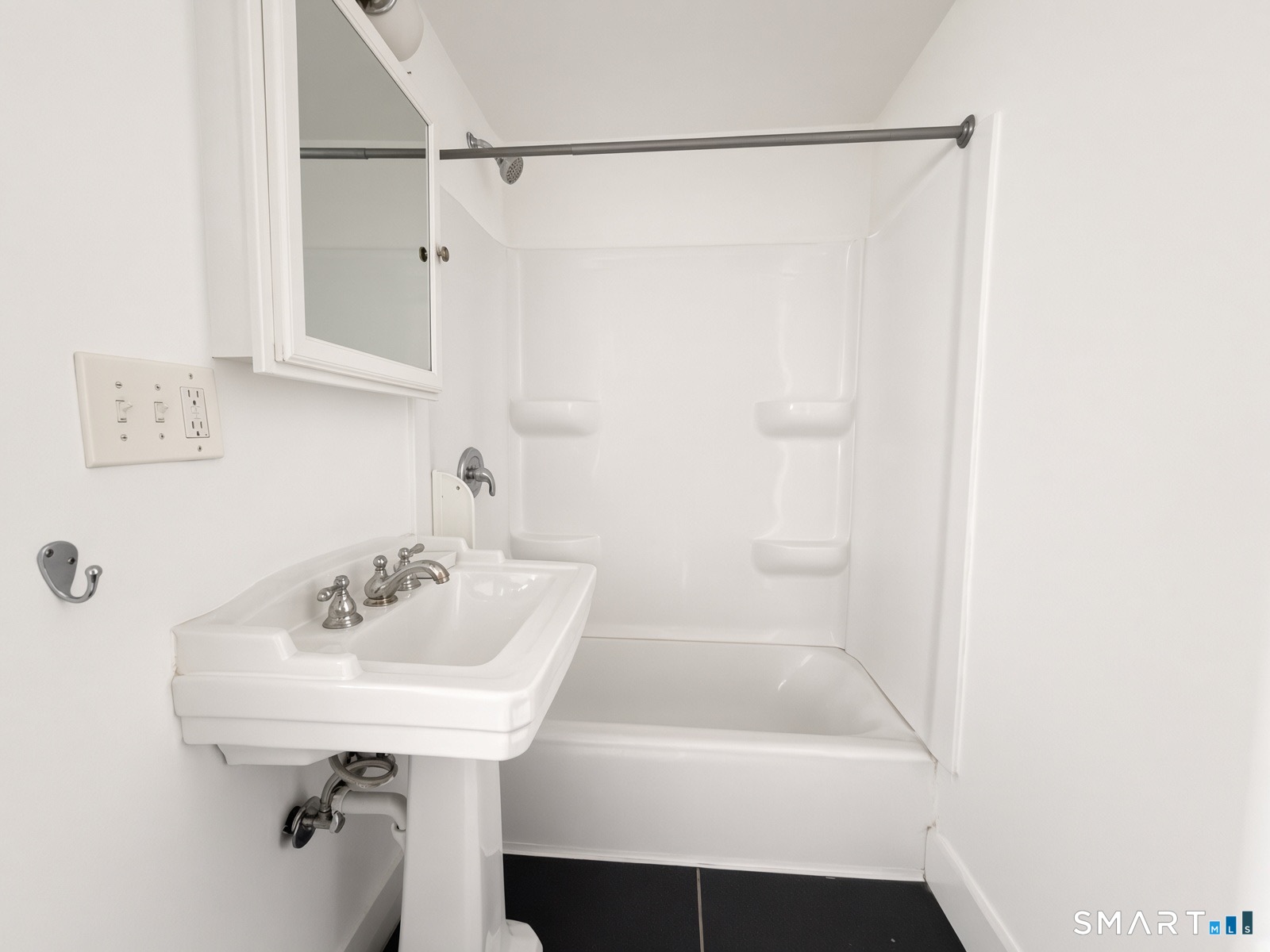 451 Hollister Avenue Unit #2 photo 6