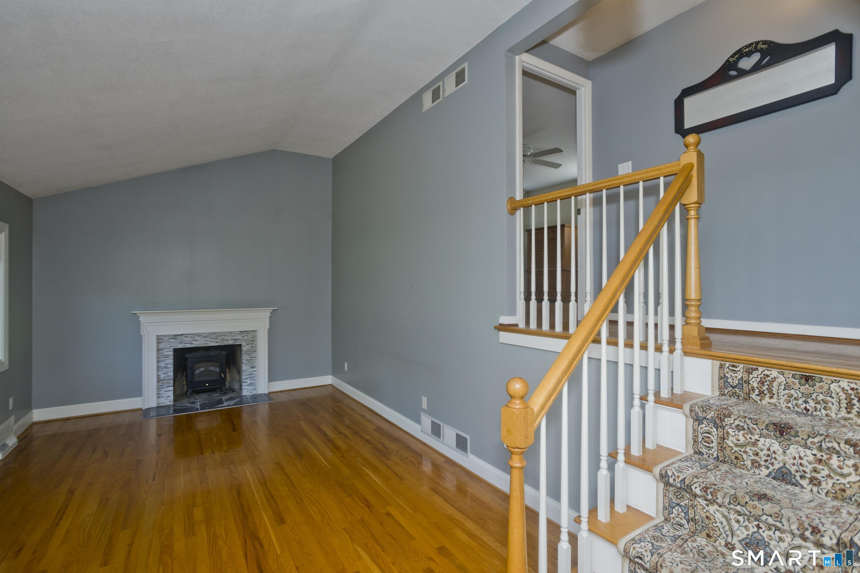 30 Kanter Drive photo 13