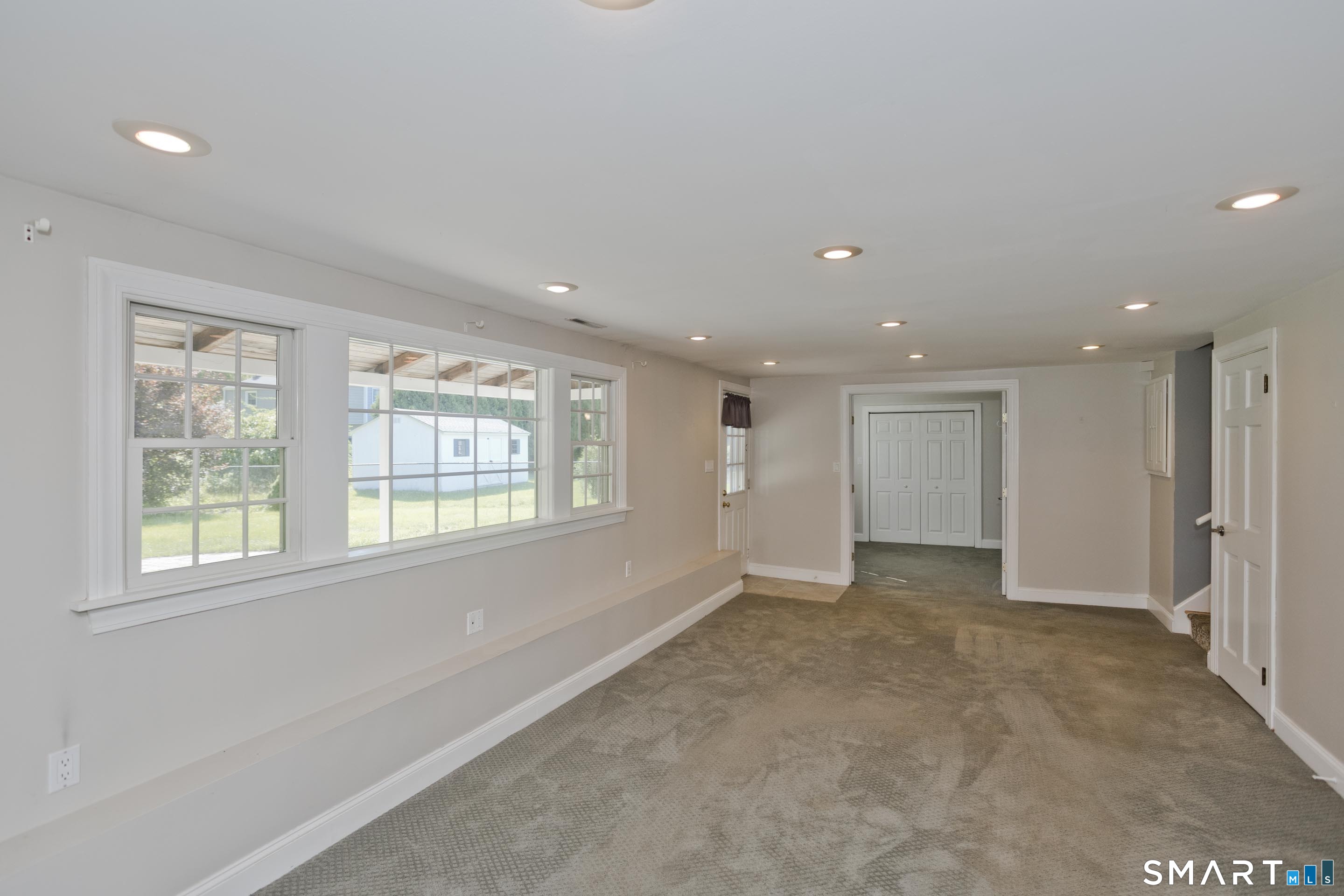 30 Kanter Drive photo 35