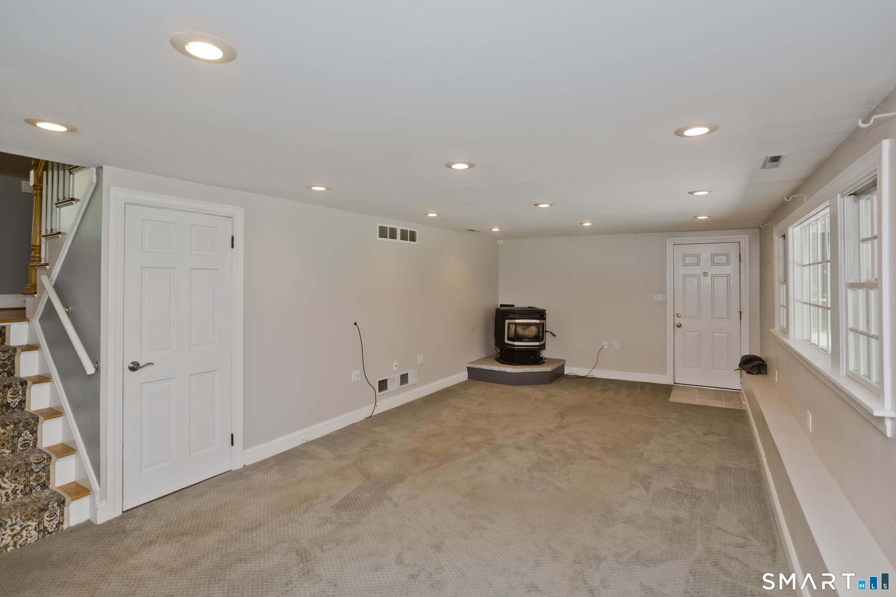 30 Kanter Drive photo 33